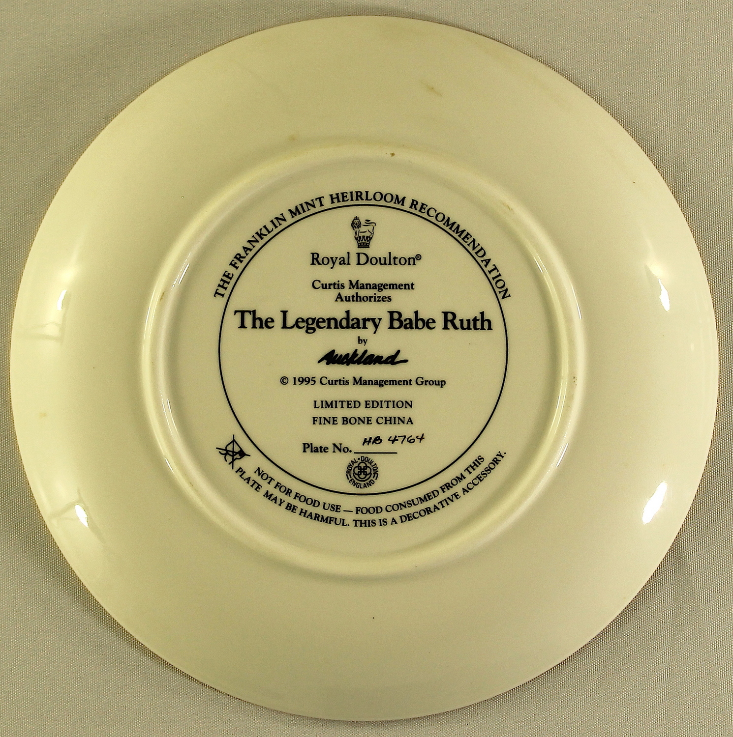 Babe Ruth LE 1995 The Legendary Babe Ruth Porcelain Plate Pristine Auction