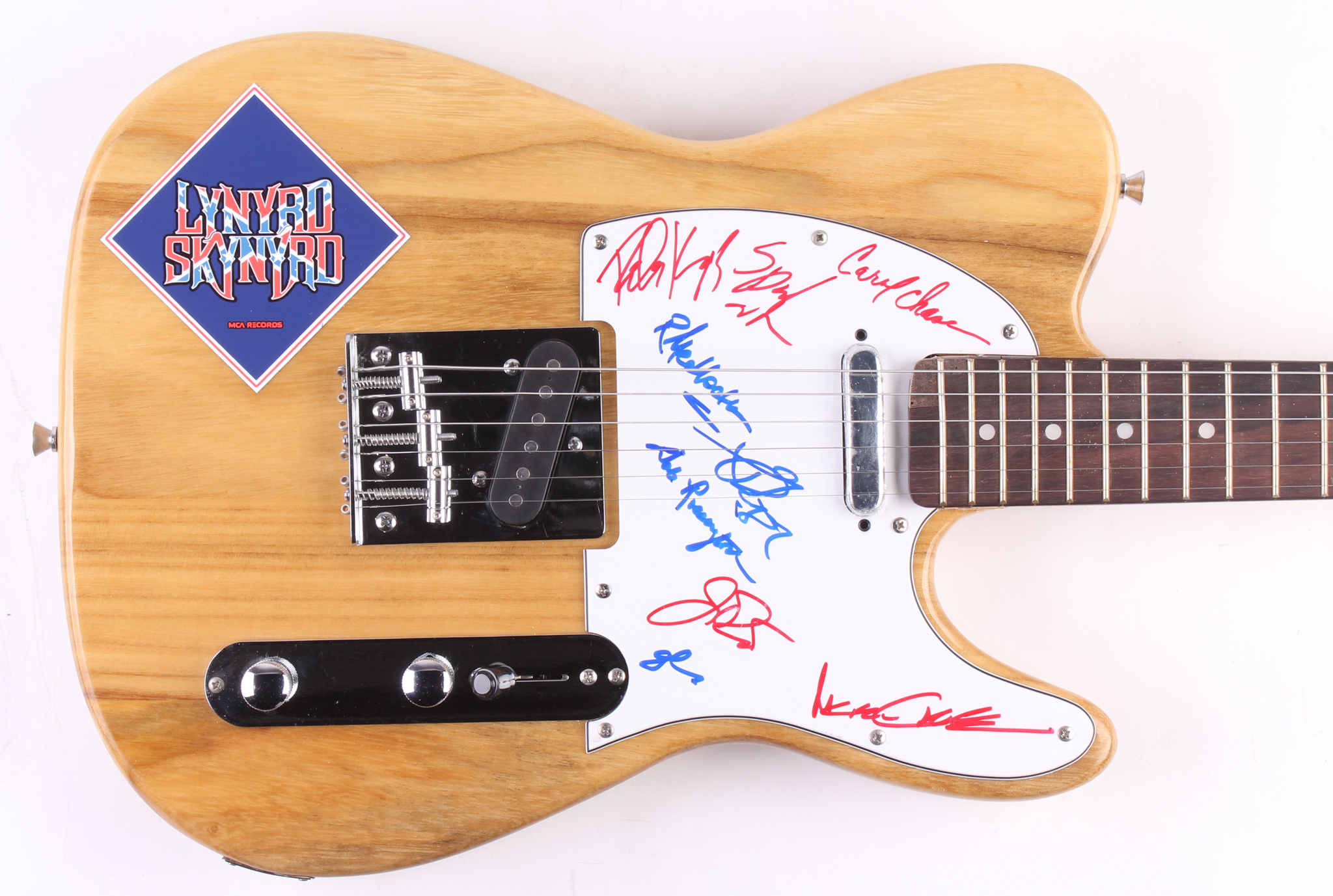 Lynyrd Skynyrd Full-Size Electric Guitar Signed by (9) With Gary Rossington, Rickey Medlocke, Johnny Van Zant, Michael Cartellone (JSA ALOA) at PristineAuction.com Lynyrd Skynyrd Full-Size Electric Guitar Signed by (9) With Gary Rossington, Rickey Medlocke, Johnny Van Zant, Michael Cartellone (JSA ALOA) at PristineAuction.com