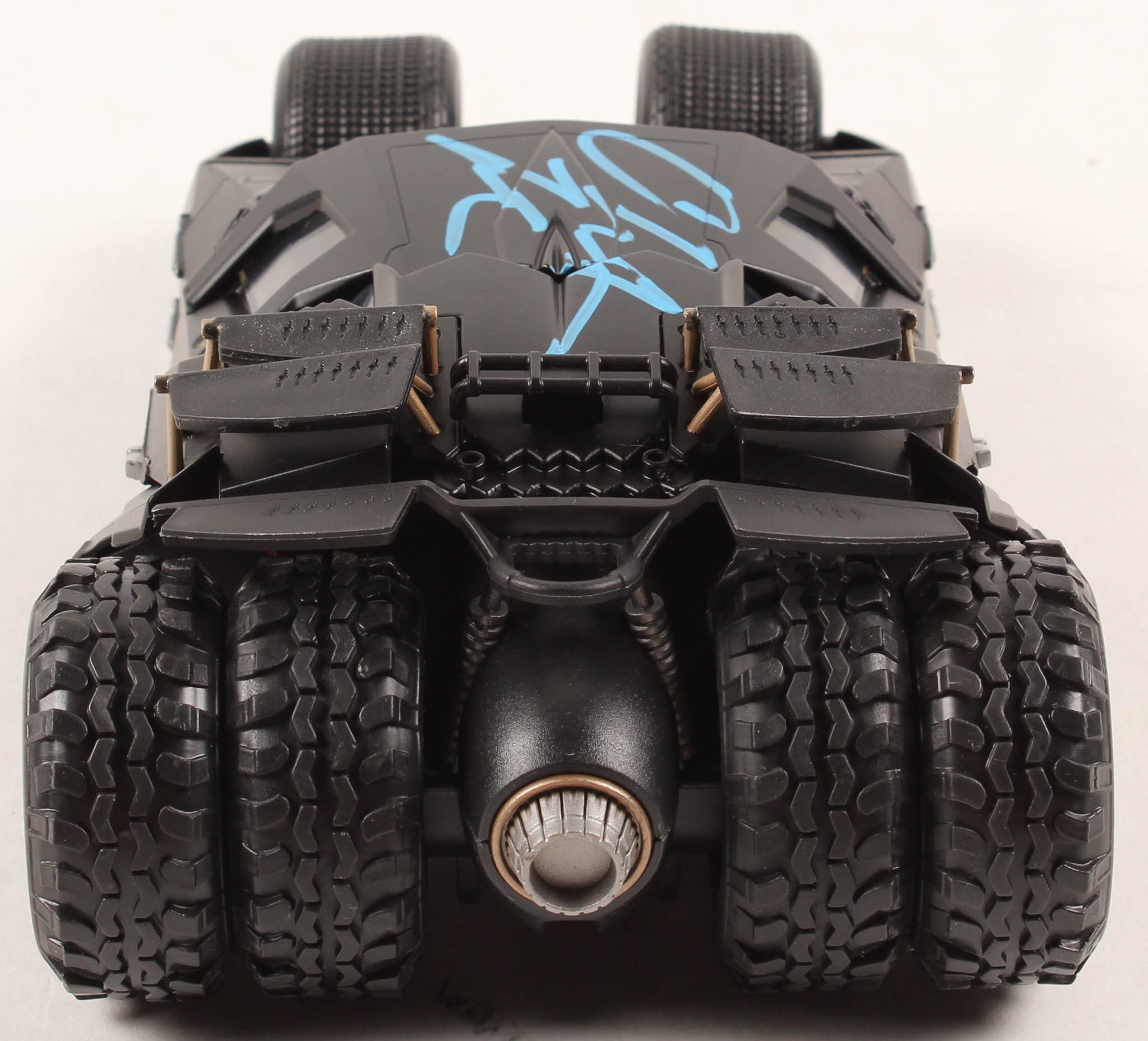 Christian Bale Signed "The Dark Knight" 1:24 Die Cast Batmobile (PSA COA) at PristineAuction.com Christian Bale Signed "The Dark Knight" 1:24 Die Cast Batmobile (PSA COA) at PristineAuction.com