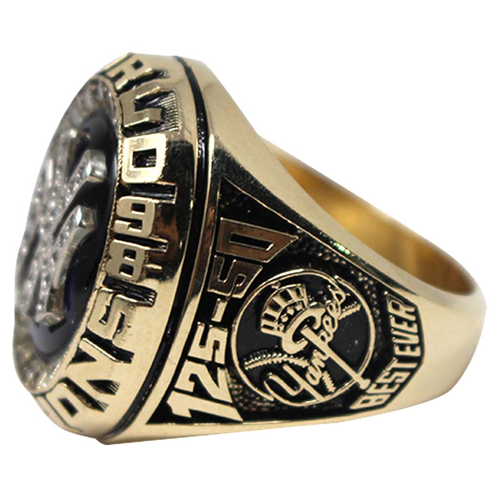 Authentic New York Yankees 1998 World Series Championship Ring at PristineAuction.com Authentic New York Yankees 1998 World Series Championship Ring at PristineAuction.com
