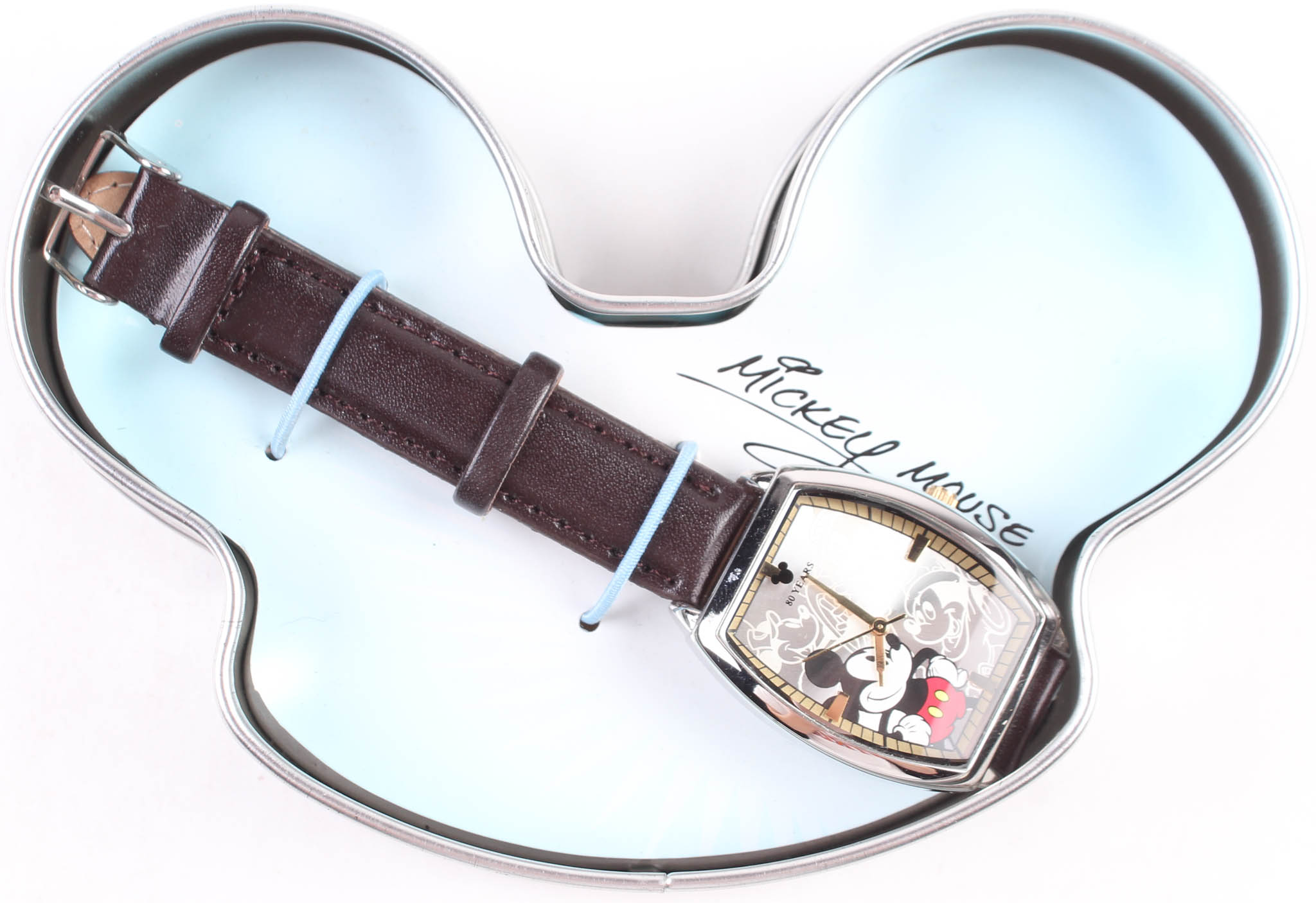 Vintage Disney Mickey Mouse Watch at PristineAuction.com Vintage Disney Mickey Mouse Watch at PristineAuction.com