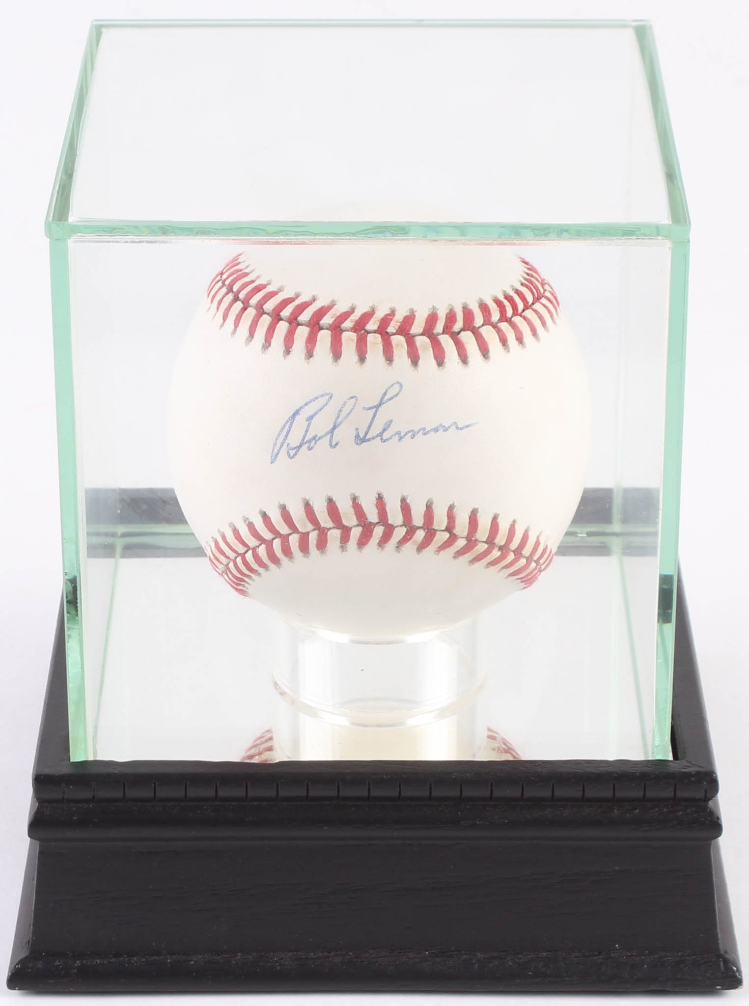 Bob Lemon Signed OAL Baseball with Display Case (PSA COA) at PristineAuction.com Bob Lemon Signed OAL Baseball with Display Case (PSA COA) at PristineAuction.com