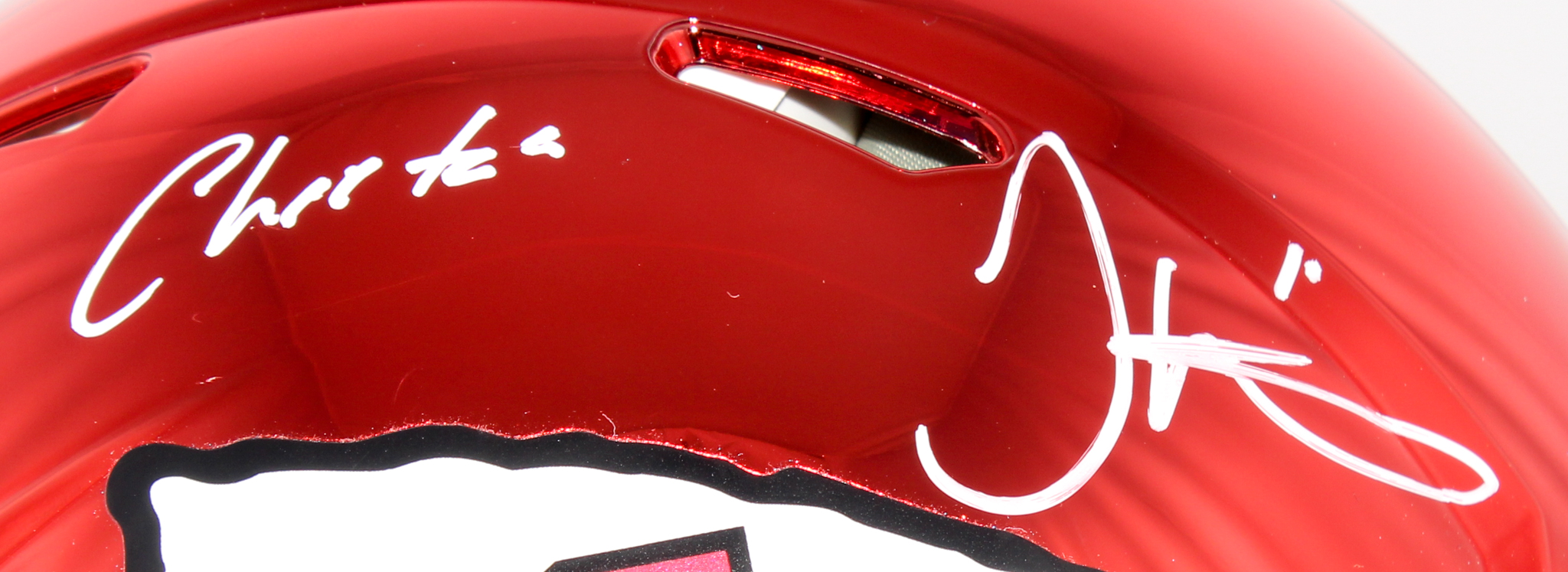 Tyreek Hill Signed Chiefs Full-Size Authentic On-Field Chrome Speed Helmet Inscribed "Cheetah" (JSA COA) at PristineAuction.com Tyreek Hill Signed Chiefs Full-Size Authentic On-Field Chrome Speed Helmet Inscribed "Cheetah" (JSA COA) at PristineAuction.com