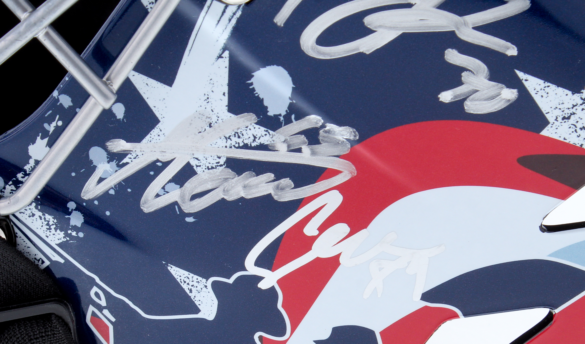 2016-17 Blue Jackets Full-Size Authentic On-Ice Goalie Mask Team-Signed by (22) With Cam Atkinson, Sergei Bobrovsky, Brandon Dubrinsky, Nick Foligno (JSA ALOA) at PristineAuction.com 2016-17 Blue Jackets Full-Size Authentic On-Ice Goalie Mask Team-Signed by (22) With Cam Atkinson, Sergei Bobrovsky, Brandon Dubrinsky, Nick Foligno (JSA ALOA) at PristineAuction.com