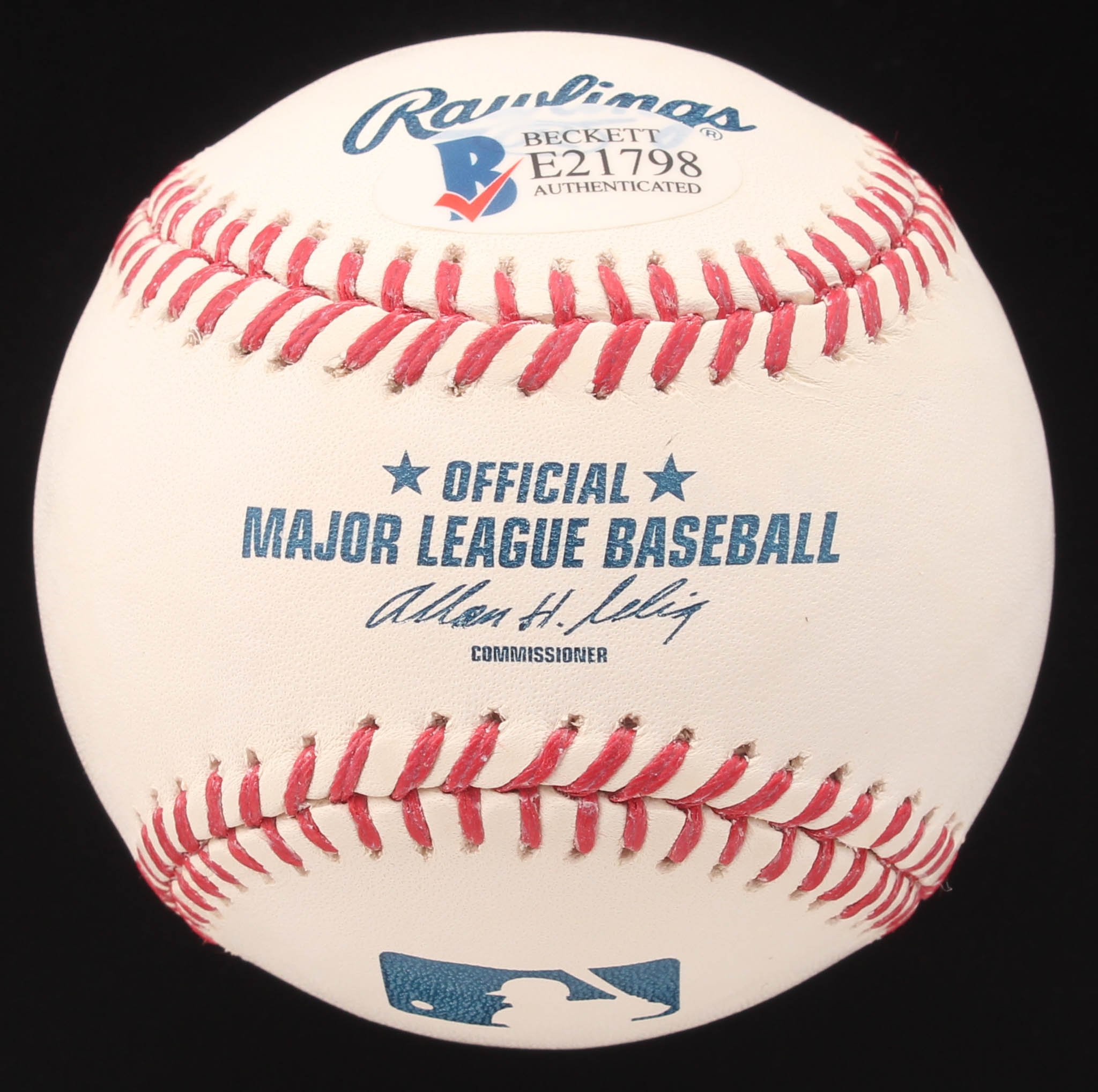 Hank Aaron Signed OML Baseball Inscribed "755" (Beckett COA) at PristineAuction.com Hank Aaron Signed OML Baseball Inscribed "755" (Beckett COA) at PristineAuction.com