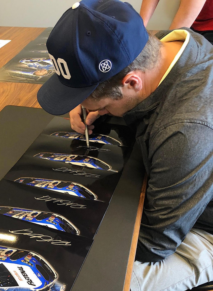 Ricky Stenhouse Jr. Signed 2018 NASCAR #17 Little Hug Fruit Barrels 1:24 LE Premium Action Diecast Car (PA COA) at PristineAuction.com Ricky Stenhouse Jr. Signed 2018 NASCAR #17 Little Hug Fruit Barrels 1:24 LE Premium Action Diecast Car (PA COA) at PristineAuction.com