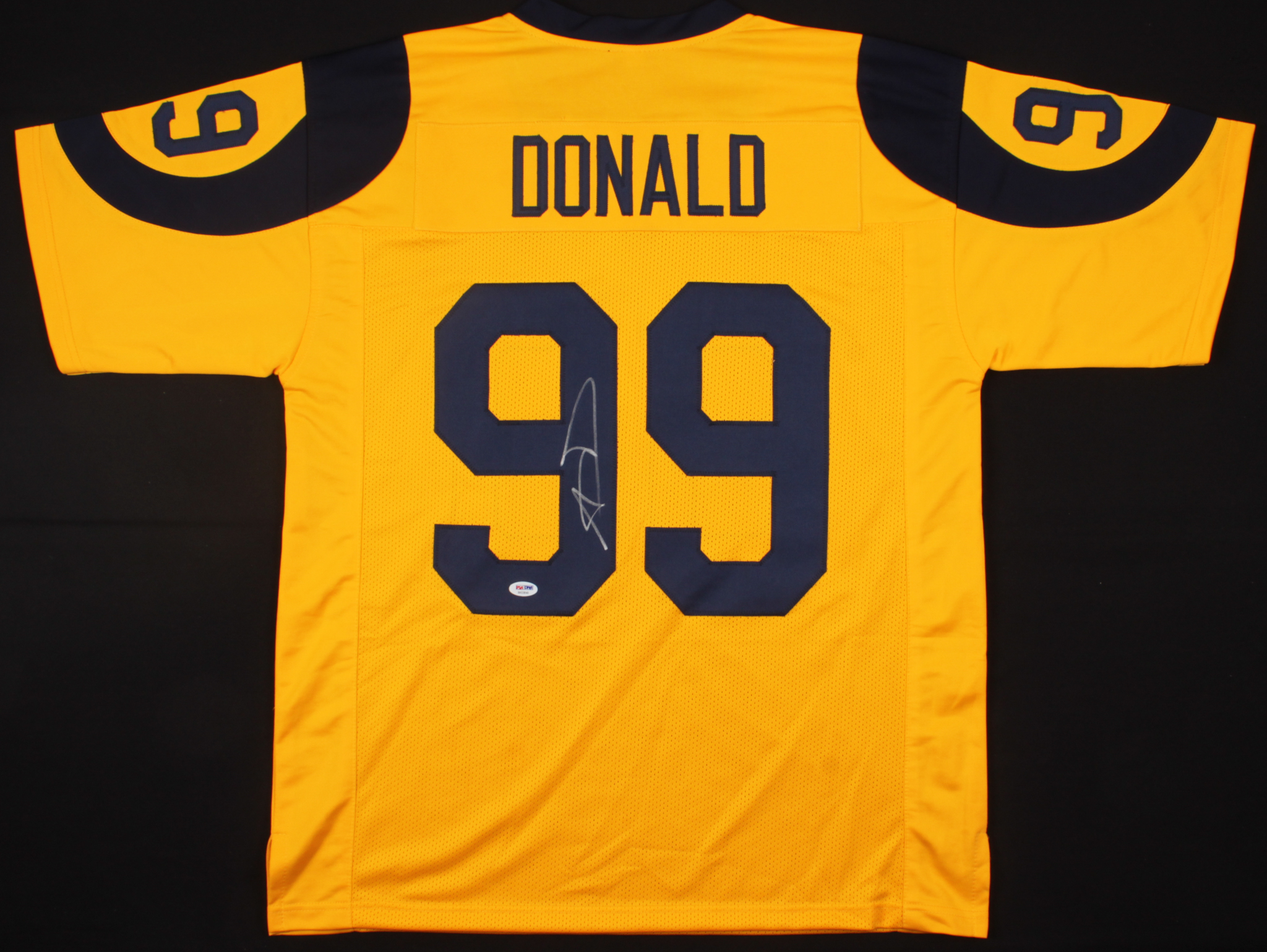 Aaron Donald Signed Rams Jersey (PSA COA) at PristineAuction.com Aaron Donald Signed Rams Jersey (PSA COA) at PristineAuction.com