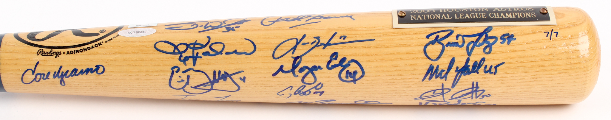 2005 Astros Signed LE Rawlings Big Stick Baseball Bat Signed by (26) With (TriStar Hologram) at PristineAuction.com 2005 Astros Signed LE Rawlings Big Stick Baseball Bat Signed by (26) With (TriStar Hologram) at PristineAuction.com