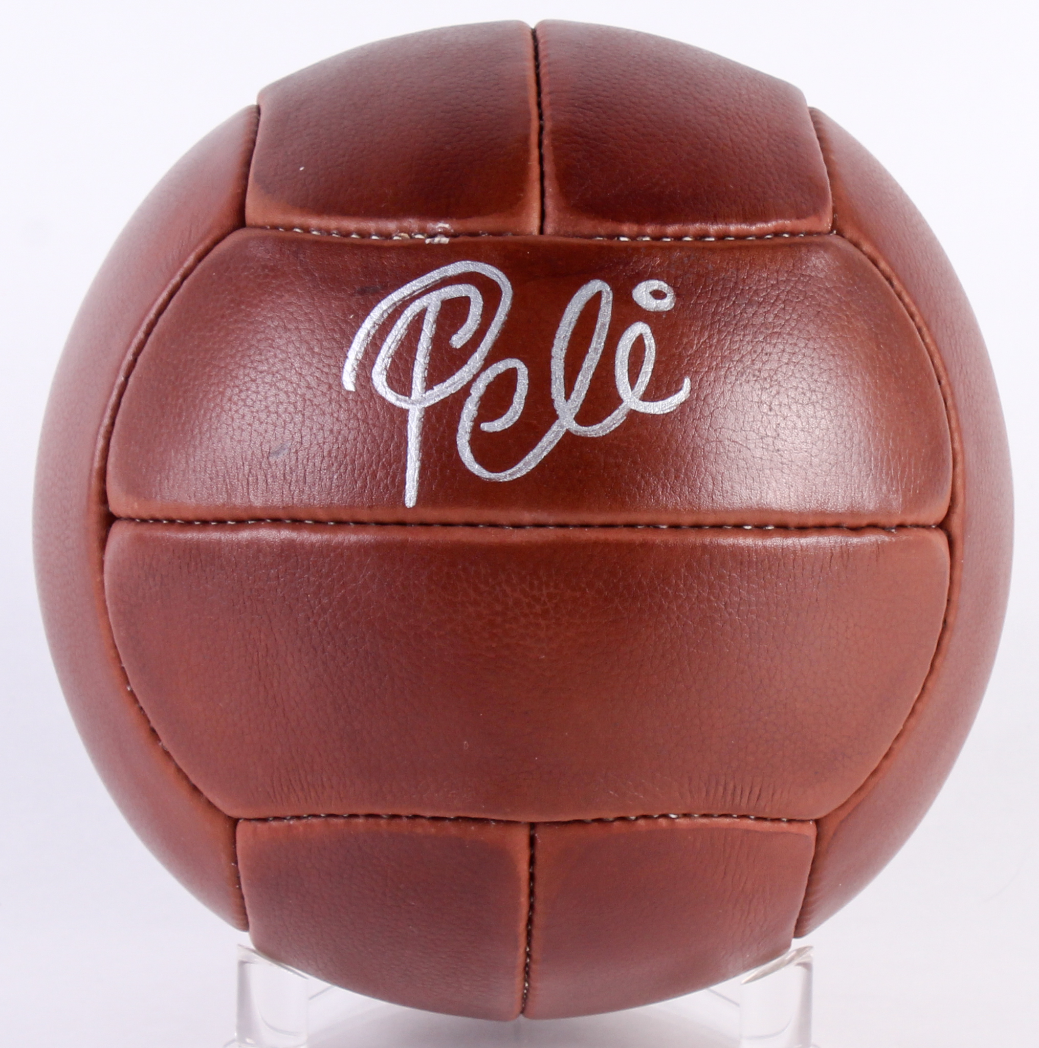 Pele Signed Leather Soccer Ball (PSA Hologram) at PristineAuction.com Pele Signed Leather Soccer Ball (PSA Hologram) at PristineAuction.com