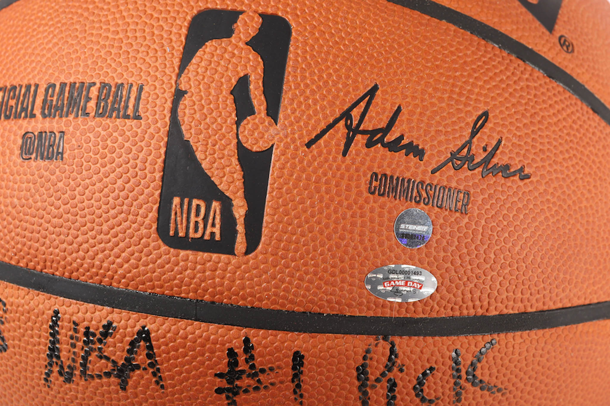 Deandre Ayton Signed LE Official NBA Game Ball Inscribed "2018 NBA #1 Pick" (Game Day Legends & Steiner) at PristineAuction.com Deandre Ayton Signed LE Official NBA Game Ball Inscribed "2018 NBA #1 Pick" (Game Day Legends & Steiner) at PristineAuction.com