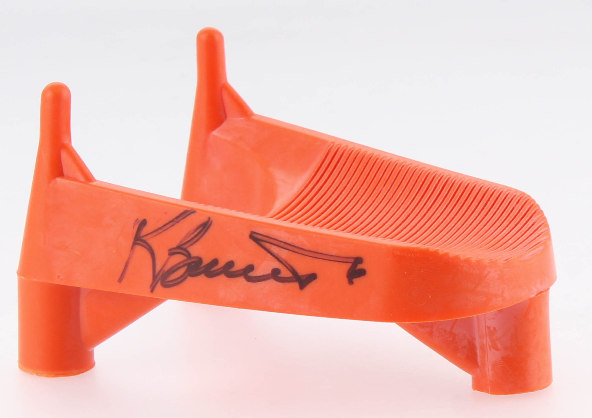 Kevin Butler Signed Kicking Tee (Schwartz COA) at PristineAuction.com Kevin Butler Signed Kicking Tee (Schwartz COA) at PristineAuction.com