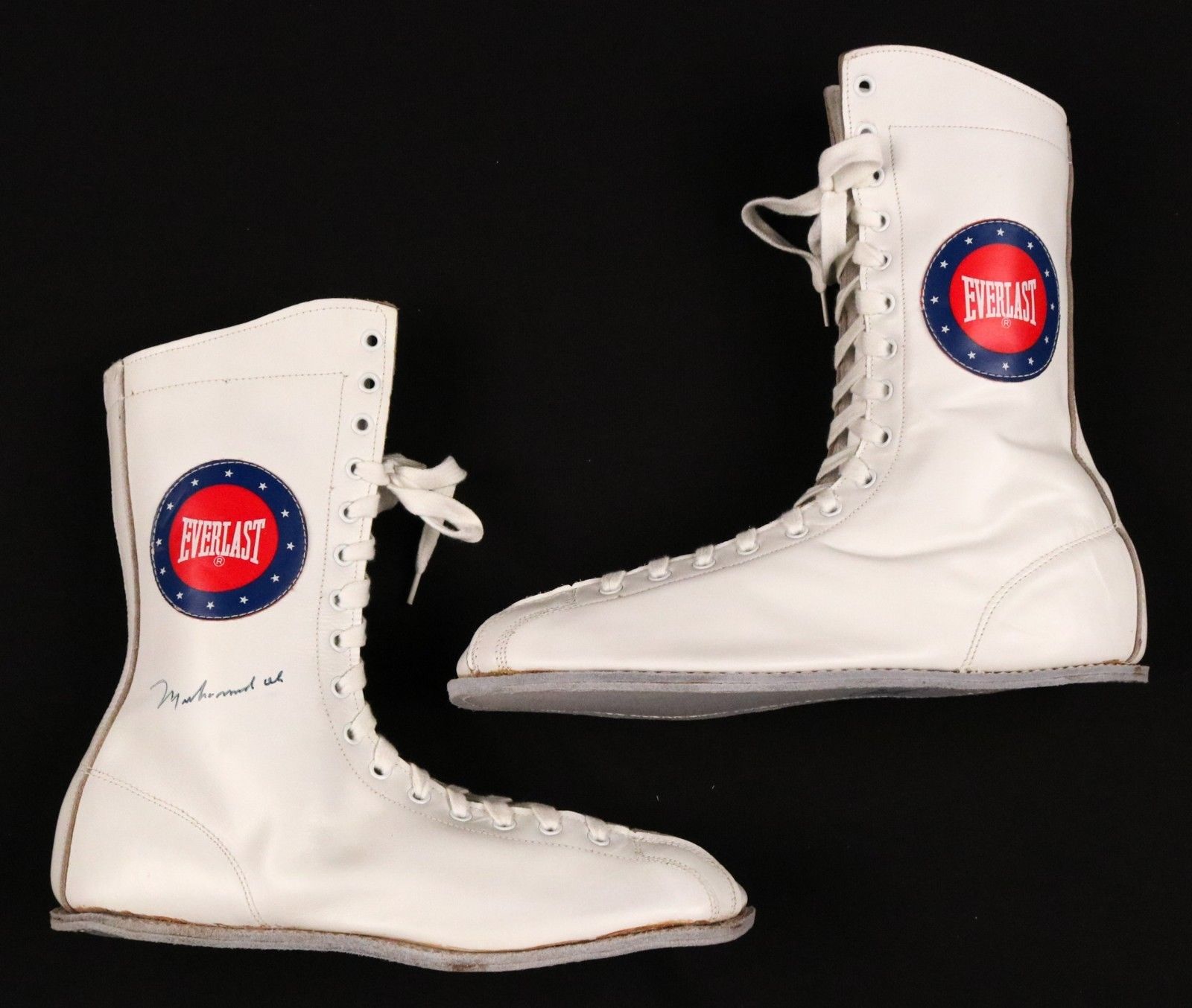 Muhammad Ali Signed Everlast Boxing Shoe (JSA LOA) at PristineAuction.com Muhammad Ali Signed Everlast Boxing Shoe (JSA LOA) at PristineAuction.com