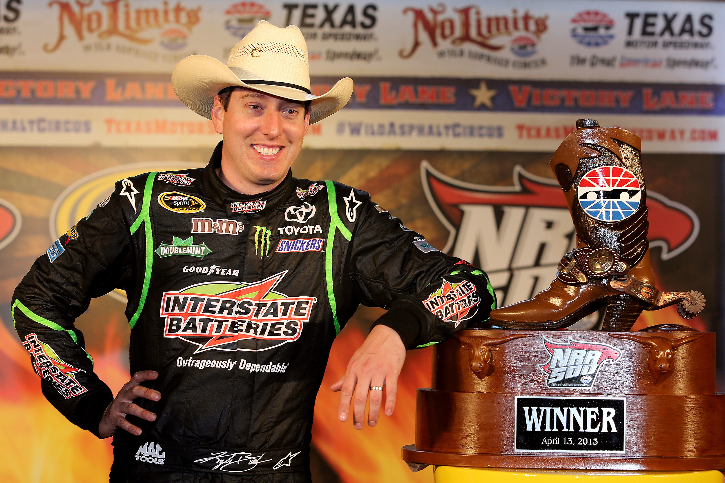 Kyle Busch Signed NASCAR Team Issued JGR 2013 Texas NRA 500 Win Trophy Cowboy Hat (PA COA) at PristineAuction.com Kyle Busch Signed NASCAR Team Issued JGR 2013 Texas NRA 500 Win Trophy Cowboy Hat (PA COA) at PristineAuction.com
