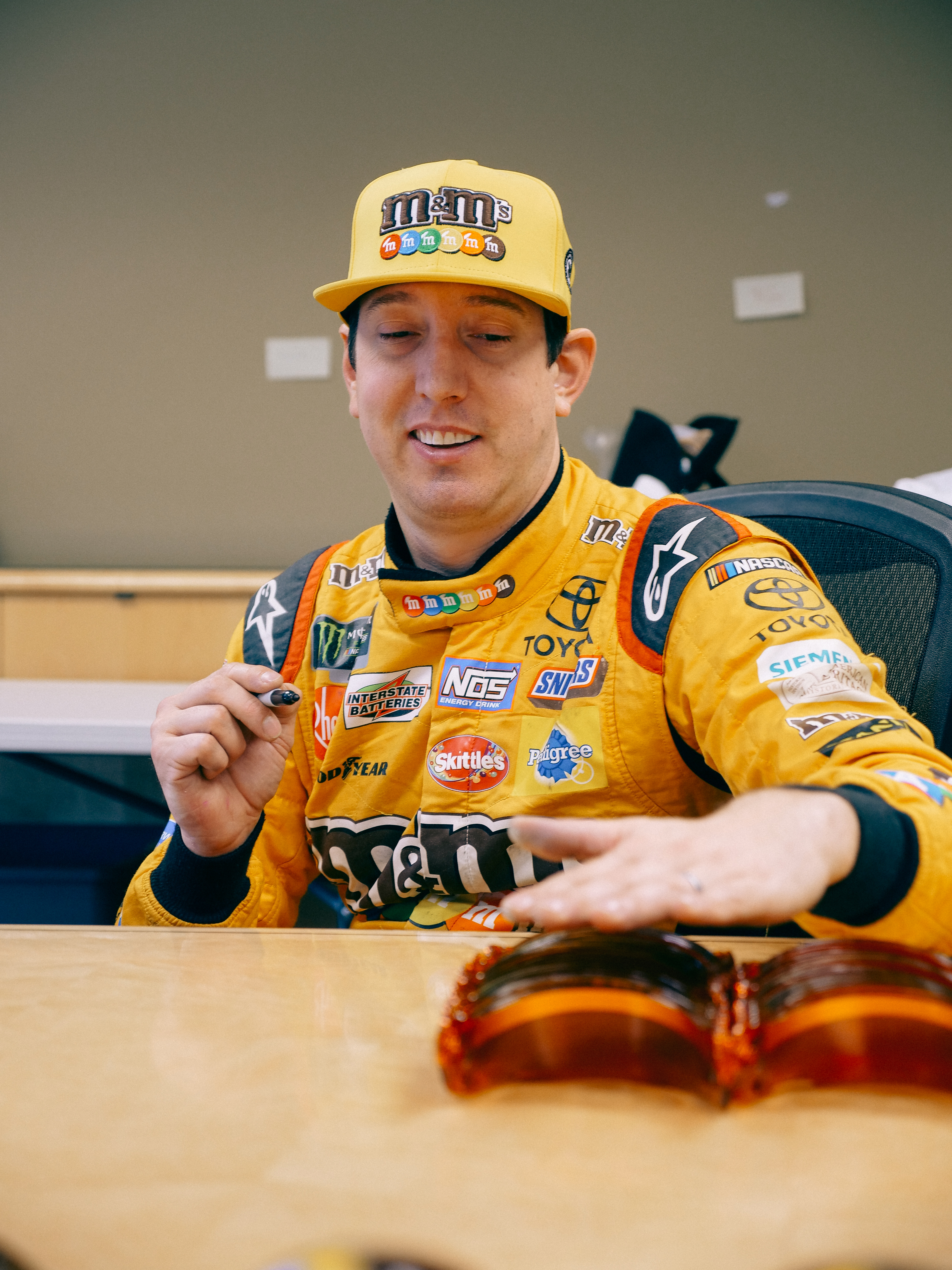 Kyle Busch Signed NASCAR Team Issued JGR 2013 Texas NRA 500 Win Trophy Cowboy Hat (PA COA) at PristineAuction.com Kyle Busch Signed NASCAR Team Issued JGR 2013 Texas NRA 500 Win Trophy Cowboy Hat (PA COA) at PristineAuction.com