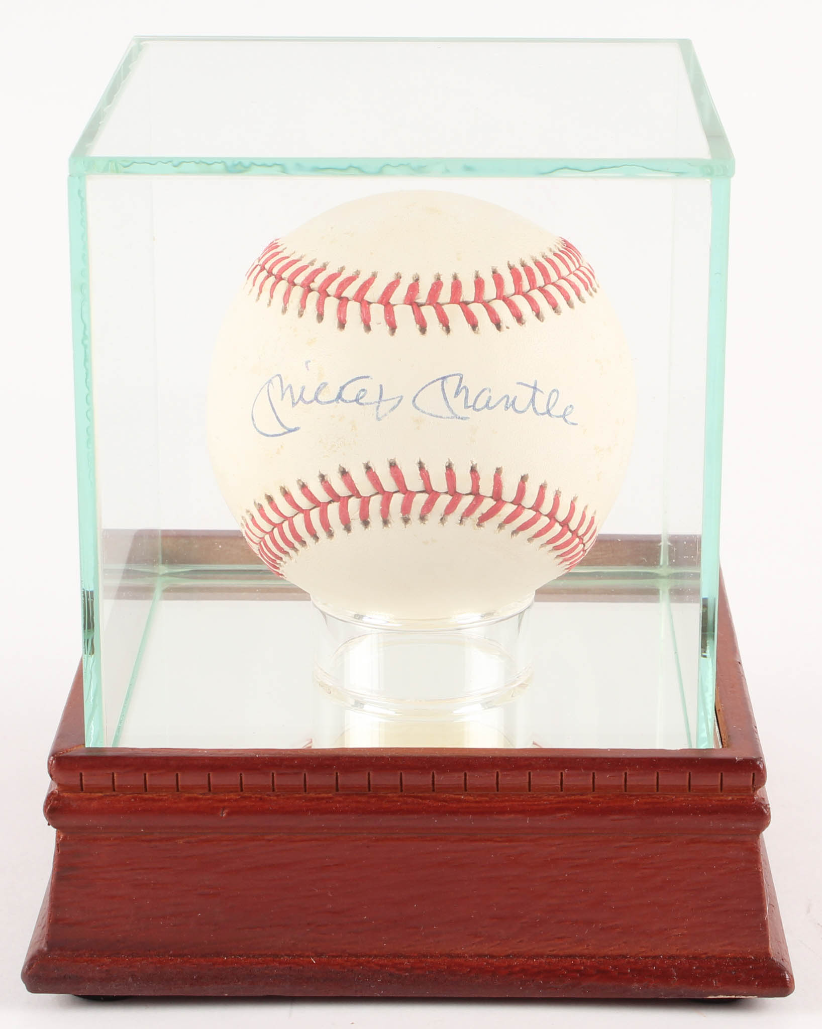 Mickey Mantle Signed OAL Baseball with Display Case (PSA LOA) at PristineAuction.com Mickey Mantle Signed OAL Baseball with Display Case (PSA LOA) at PristineAuction.com