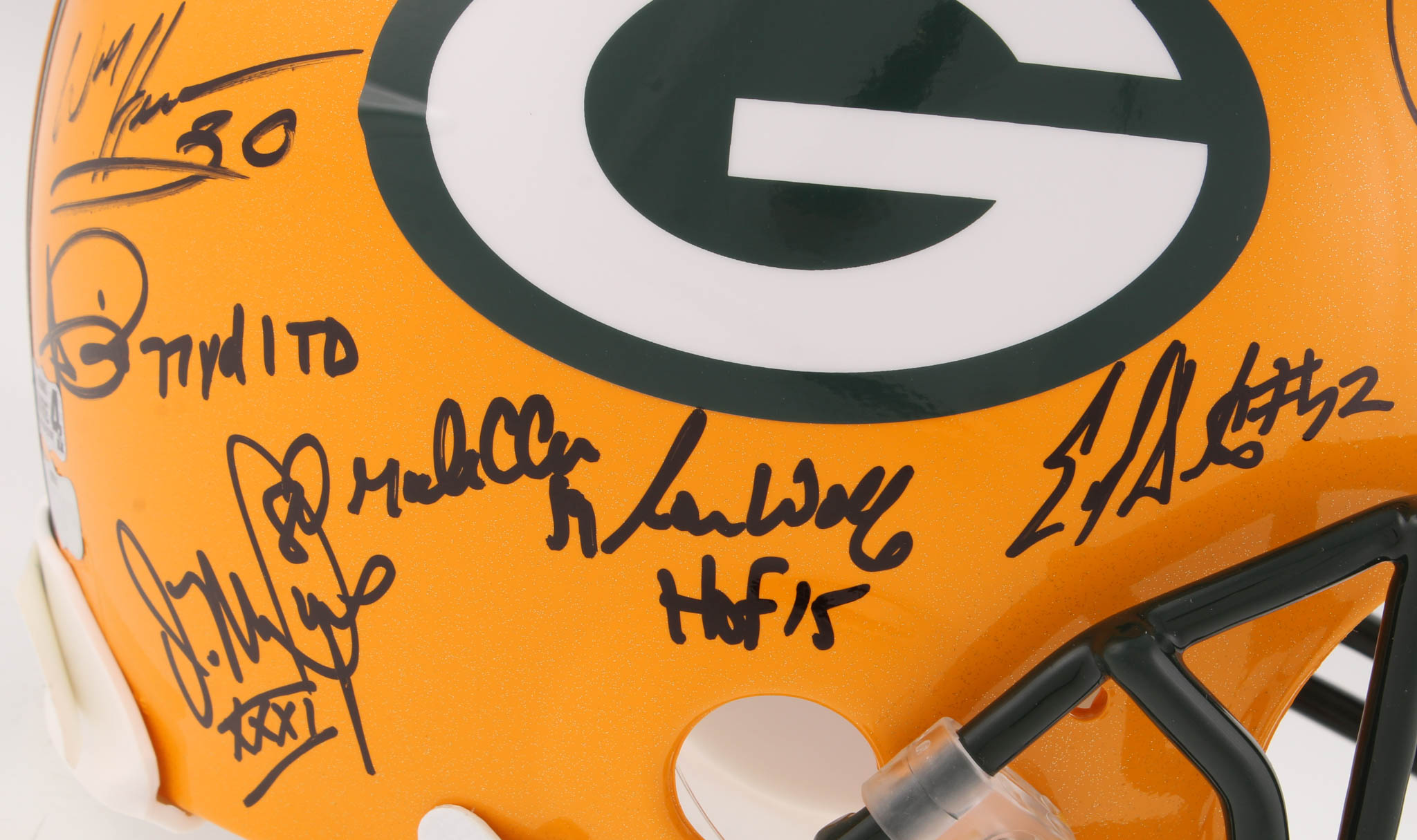 LE Super Bowl XXXI Champions Packers Full-Size Authentic On-Field Helmet Team-Signed by (23) With Brett Favre, Chris Jackie, Dorsey Levens (Radtke COA) at PristineAuction.com LE Super Bowl XXXI Champions Packers Full-Size Authentic On-Field Helmet Team-Signed by (23) With Brett Favre, Chris Jackie, Dorsey Levens (Radtke COA) at PristineAuction.com