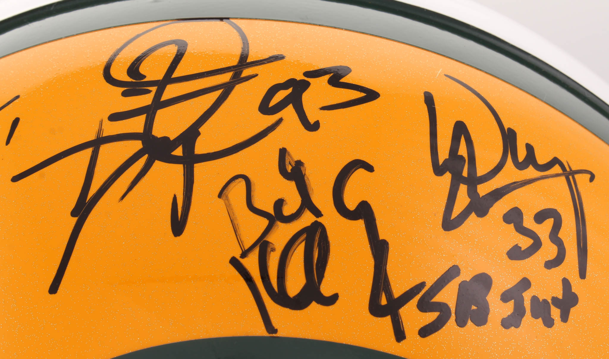 LE Super Bowl XXXI Champions Packers Full-Size Authentic On-Field Helmet Team-Signed by (23) With Brett Favre, Chris Jackie, Dorsey Levens (Radtke COA) at PristineAuction.com LE Super Bowl XXXI Champions Packers Full-Size Authentic On-Field Helmet Team-Signed by (23) With Brett Favre, Chris Jackie, Dorsey Levens (Radtke COA) at PristineAuction.com