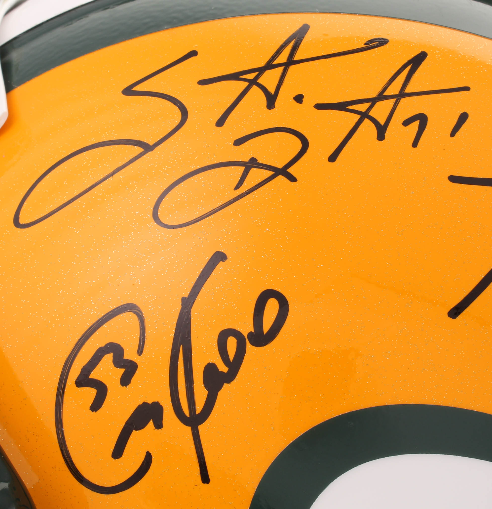 LE Super Bowl XXXI Champions Packers Full-Size Authentic On-Field Helmet Team-Signed by (23) With Brett Favre, Chris Jackie, Dorsey Levens (Radtke COA) at PristineAuction.com LE Super Bowl XXXI Champions Packers Full-Size Authentic On-Field Helmet Team-Signed by (23) With Brett Favre, Chris Jackie, Dorsey Levens (Radtke COA) at PristineAuction.com