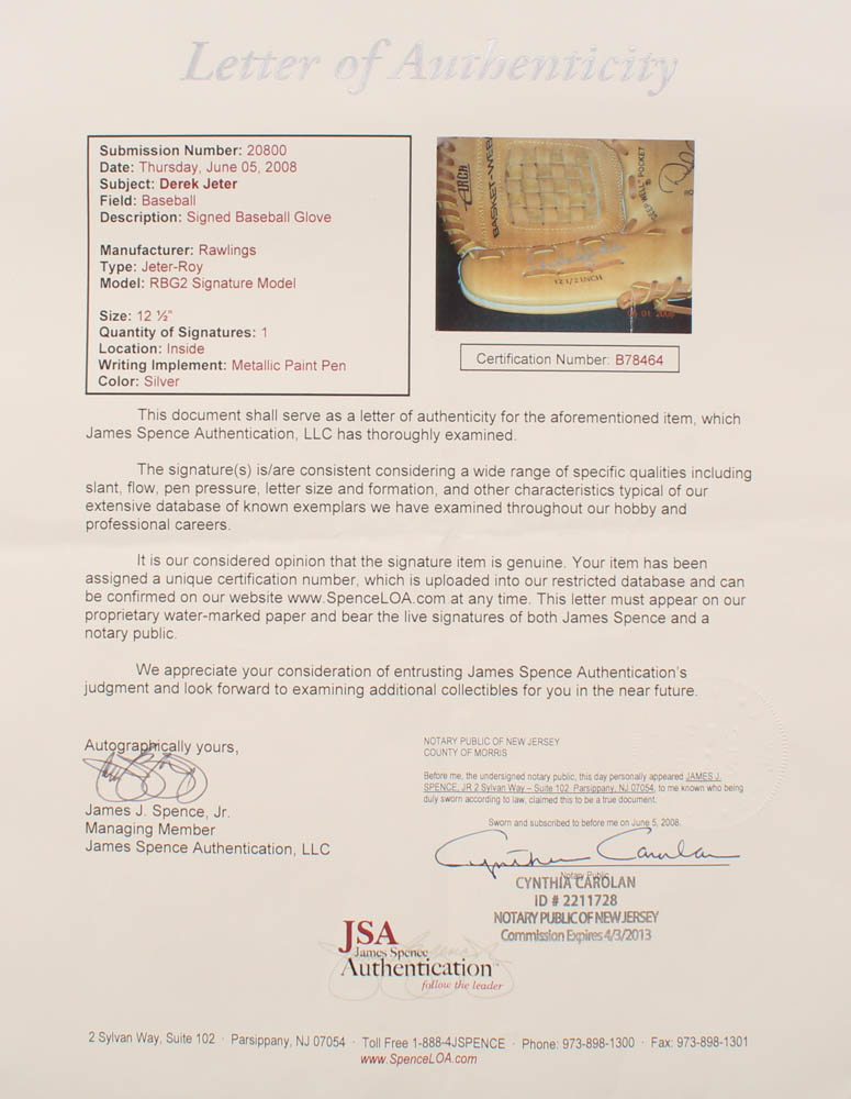 Derek Jeter Signed Rawlings Baseball Glove with Display Case (JSA LOA) at PristineAuction.com Derek Jeter Signed Rawlings Baseball Glove with Display Case (JSA LOA) at PristineAuction.com