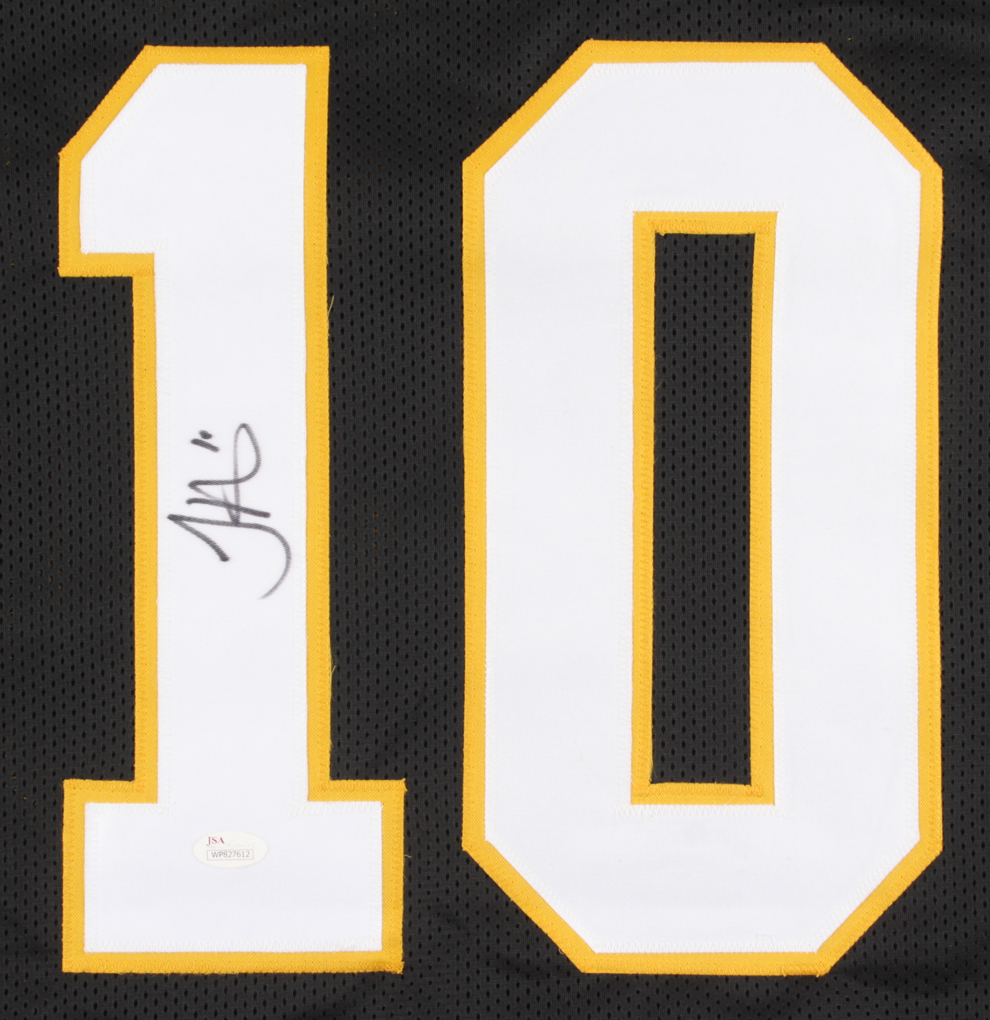 Tyreek Hill Signed Kansas City Chiefs Jersey (JSA COA) at PristineAuction.com Tyreek Hill Signed Kansas City Chiefs Jersey (JSA COA) at PristineAuction.com