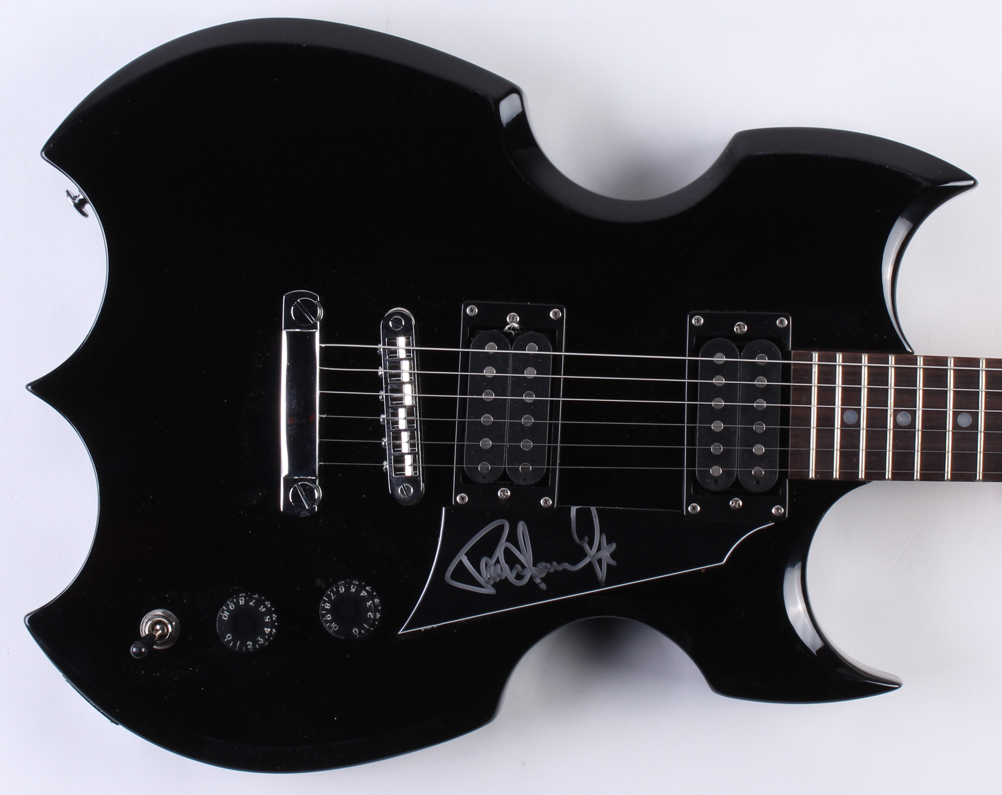 Paul Stanley Signed LE Kiss Lyon Washburn Full-Size Electric Guitar (JSA ALOA) at PristineAuction.com Paul Stanley Signed LE Kiss Lyon Washburn Full-Size Electric Guitar (JSA ALOA) at PristineAuction.com
