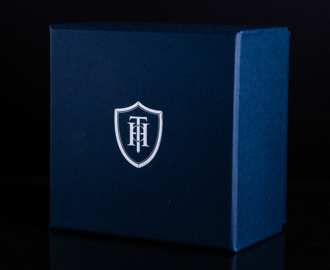 6 oz Antique Finish Frank Frazetta Legacy Collection Egyptian Queen Silver Statue (New, Box + CoA) at PristineAuction.com 6 oz Antique Finish Frank Frazetta Legacy Collection Egyptian Queen Silver Statue (New, Box + CoA) at PristineAuction.com