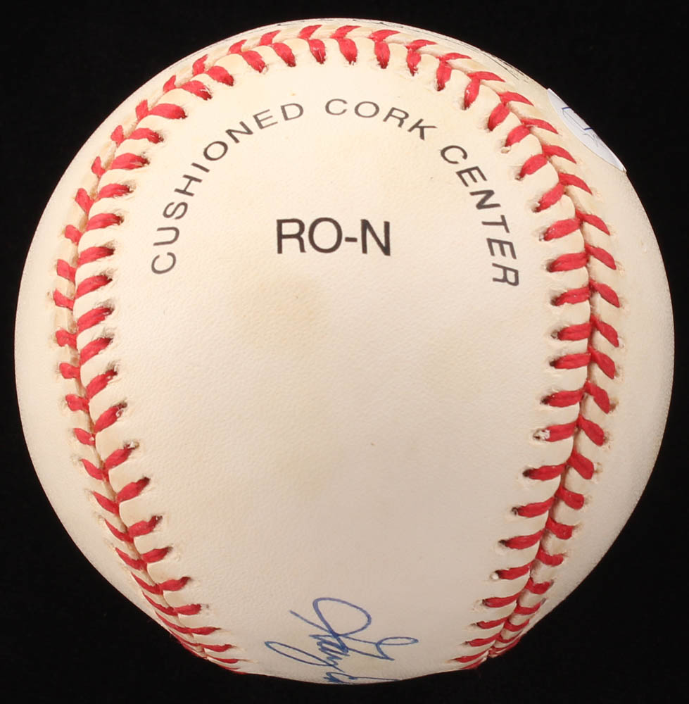 Gary Carter Signed ONL Baseball (JSA COA) at PristineAuction.com Gary Carter Signed ONL Baseball (JSA COA) at PristineAuction.com