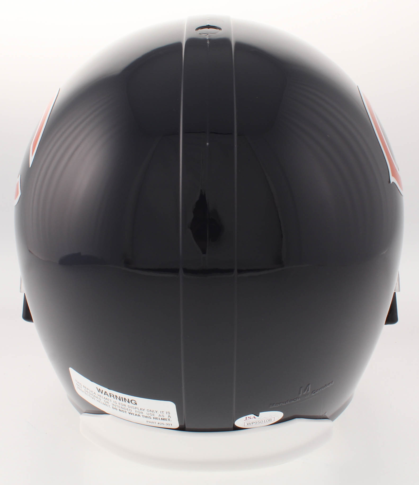 Brian Urlacher Signed Chicago Bears Full-Size Helmet Inscribed "HOF 2018" (JSA COA) at PristineAuction.com Brian Urlacher Signed Chicago Bears Full-Size Helmet Inscribed "HOF 2018" (JSA COA) at PristineAuction.com