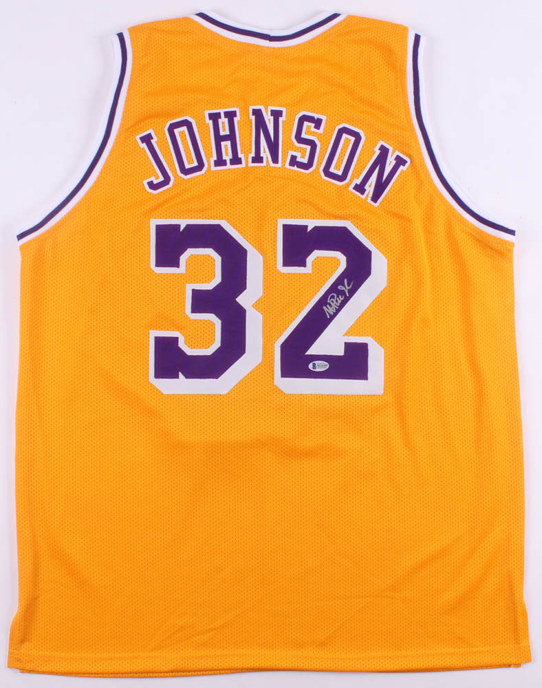 Magic Johnson Signed Jersey (Beckett COA) Pristine Auction