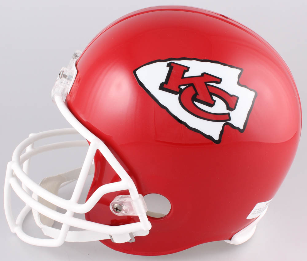 Travis Kelce Signed Kansas City Chiefs Full-Size Helmet (JSA COA) at PristineAuction.com Travis Kelce Signed Kansas City Chiefs Full-Size Helmet (JSA COA) at PristineAuction.com