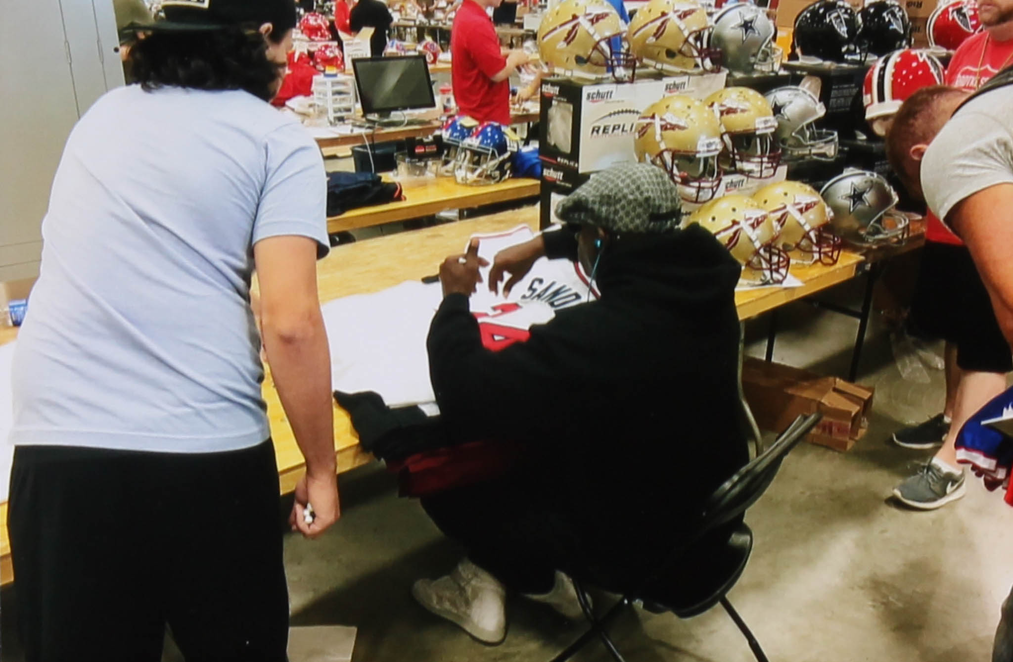 Deion Sanders Signed Atlanta Braves Jersey (Radtke COA) at PristineAuction.com Deion Sanders Signed Atlanta Braves Jersey (Radtke COA) at PristineAuction.com