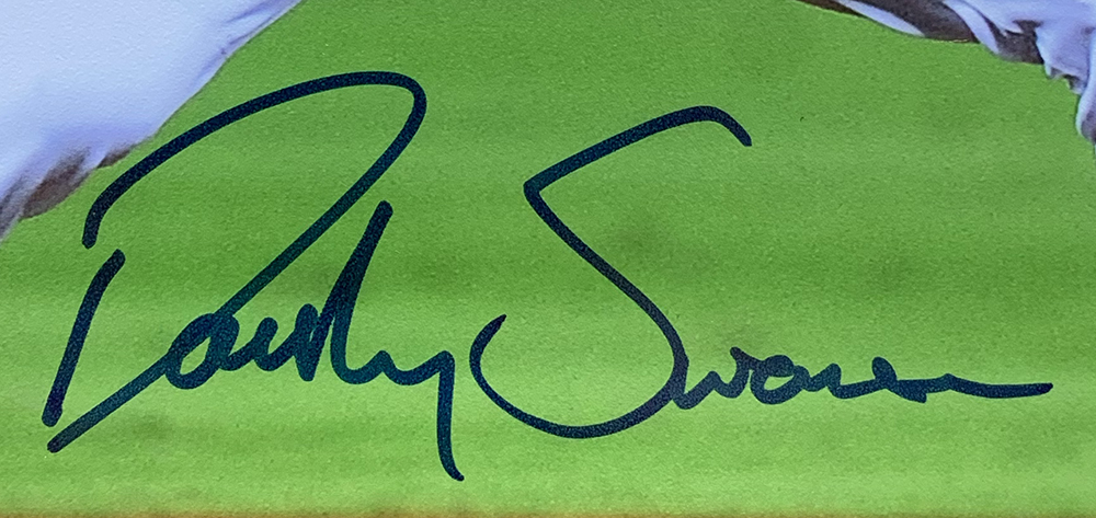 Dansby Swanson Signed Atlanta Braves 8x10 Photo (Beckett COA) at PristineAuction.com Dansby Swanson Signed Atlanta Braves 8x10 Photo (Beckett COA) at PristineAuction.com