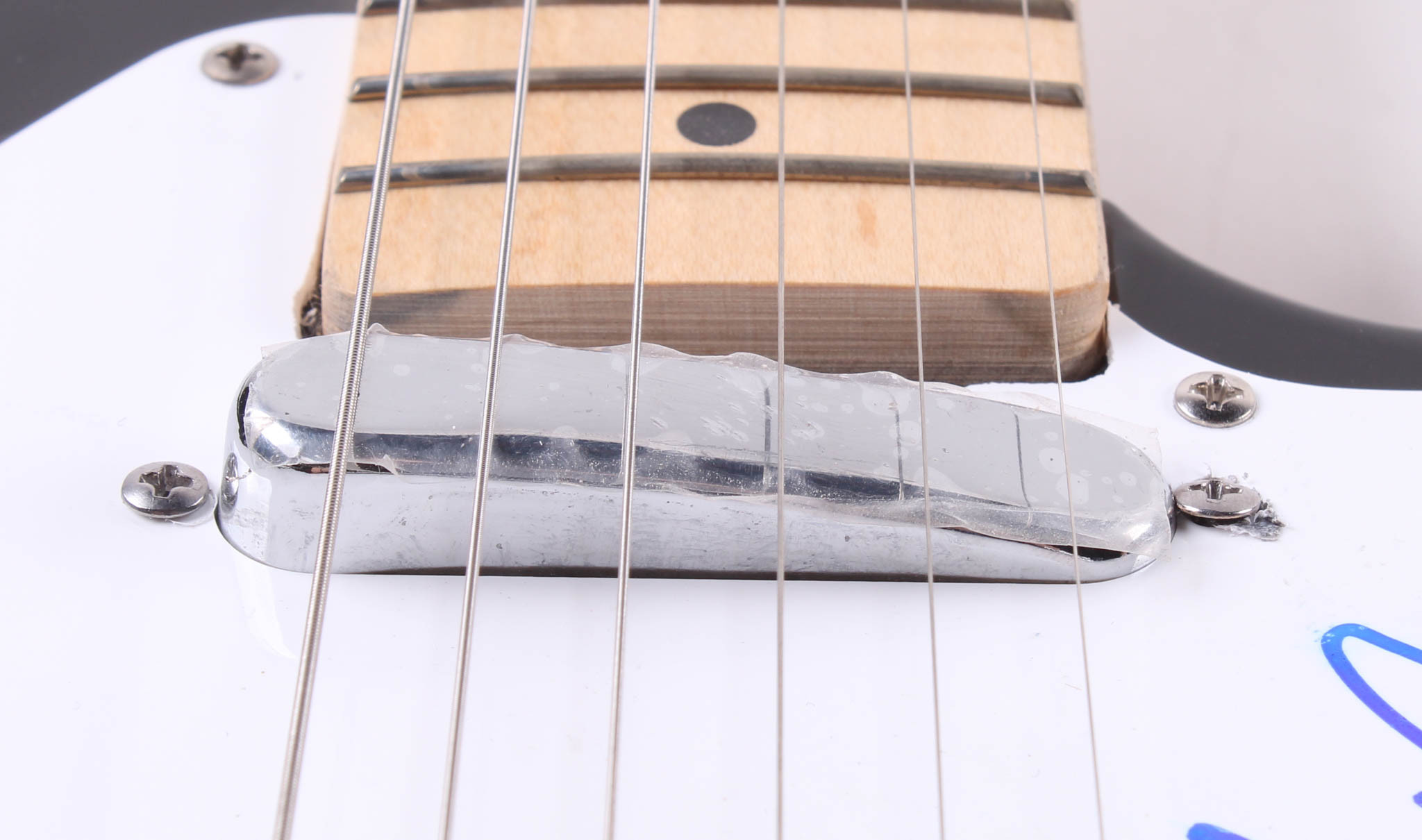 Mick Fleetwood Signed 39" Electric Guitar (PSA Hologram) at PristineAuction.com Mick Fleetwood Signed 39" Electric Guitar (PSA Hologram) at PristineAuction.com