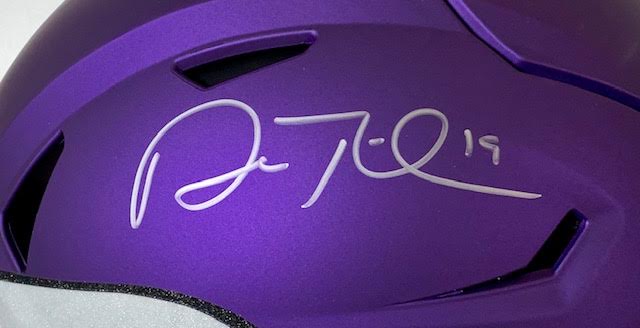 Adam Thielen Signed Minnesota Vikings Full-Size Authentic On-Field Speedflex Helmet (Beckett COA) at PristineAuction.com Adam Thielen Signed Minnesota Vikings Full-Size Authentic On-Field Speedflex Helmet (Beckett COA) at PristineAuction.com