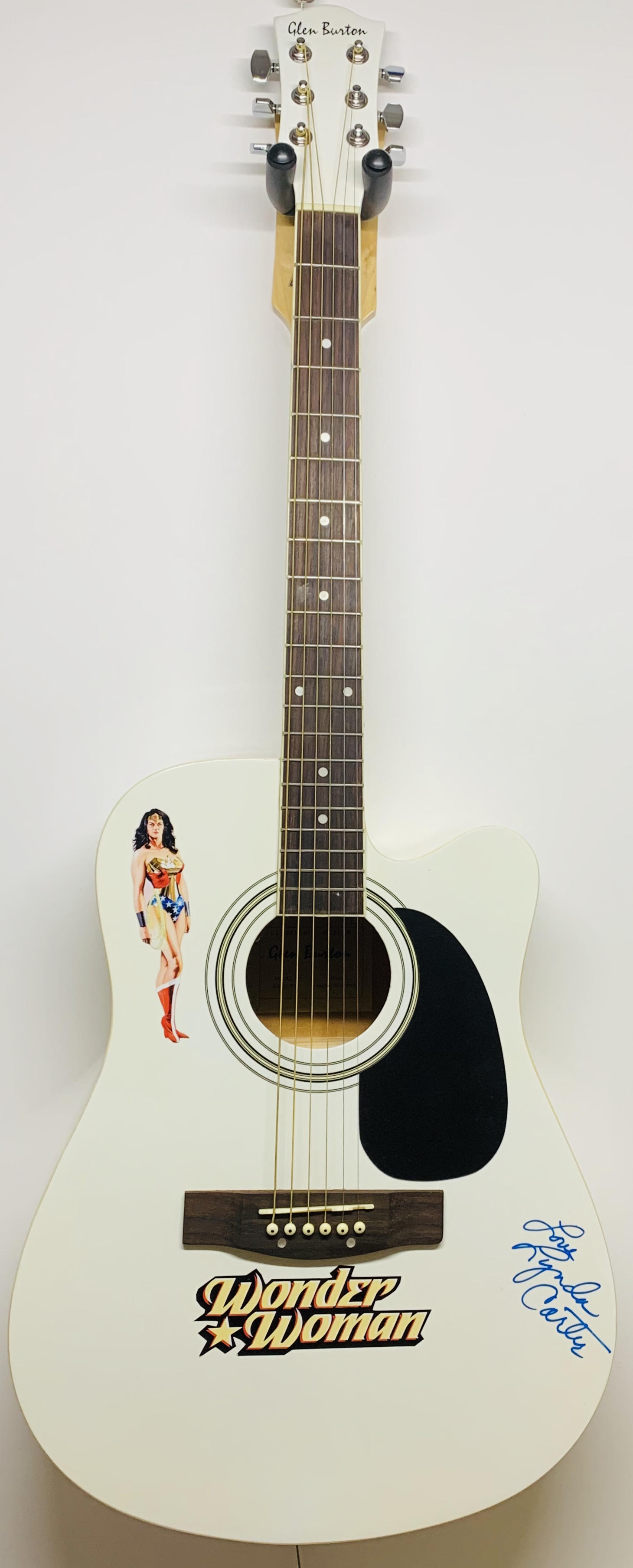 Lynda Carter Signed "Wonder Woman" Acoustic Guitar Inscribed "Love" (JSA COA) at PristineAuction.com Lynda Carter Signed "Wonder Woman" Acoustic Guitar Inscribed "Love" (JSA COA) at PristineAuction.com
