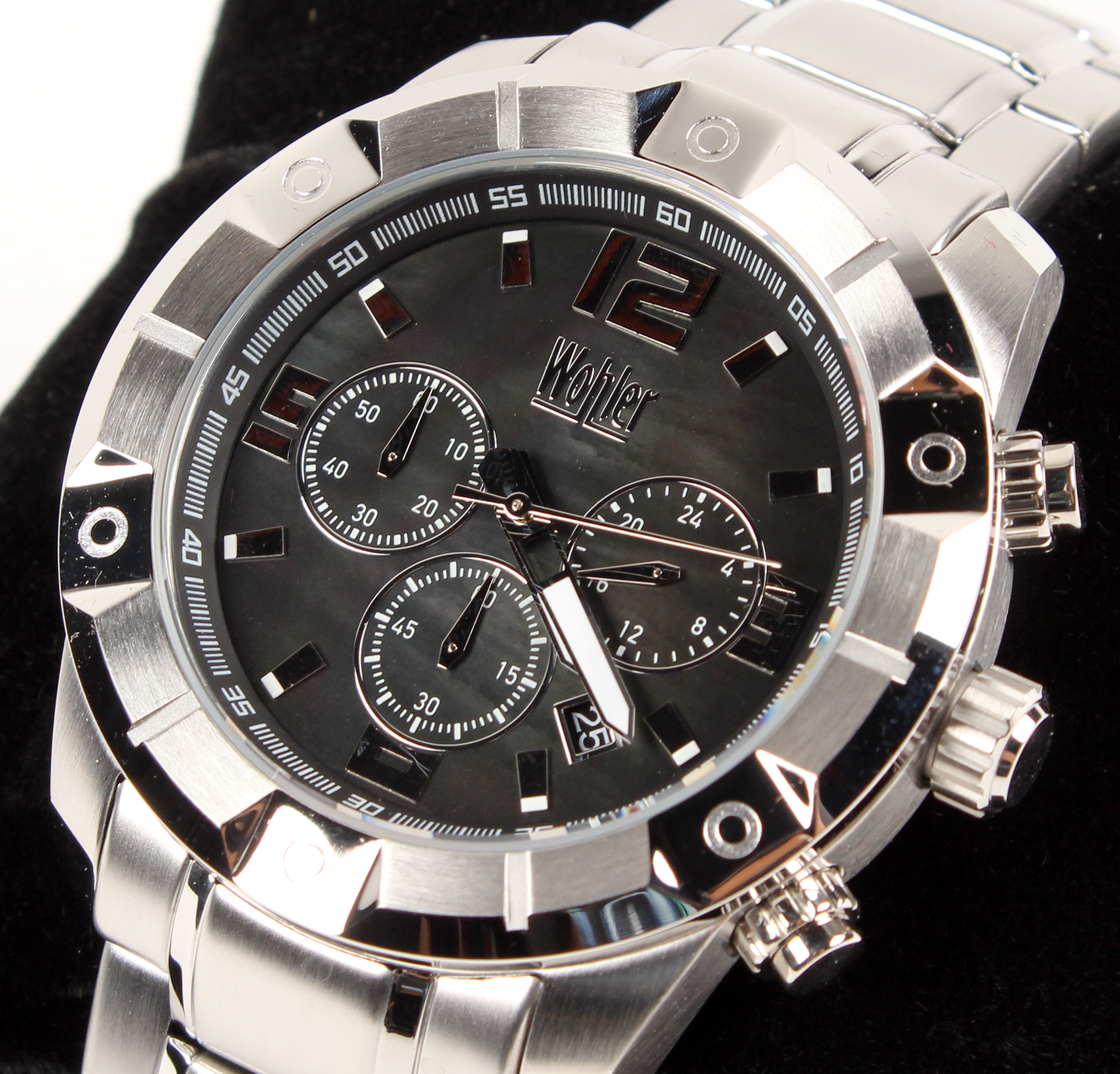 Wohler Wilhelm Men's Chronograph Watch at PristineAuction.com Wohler Wilhelm Men's Chronograph Watch at PristineAuction.com