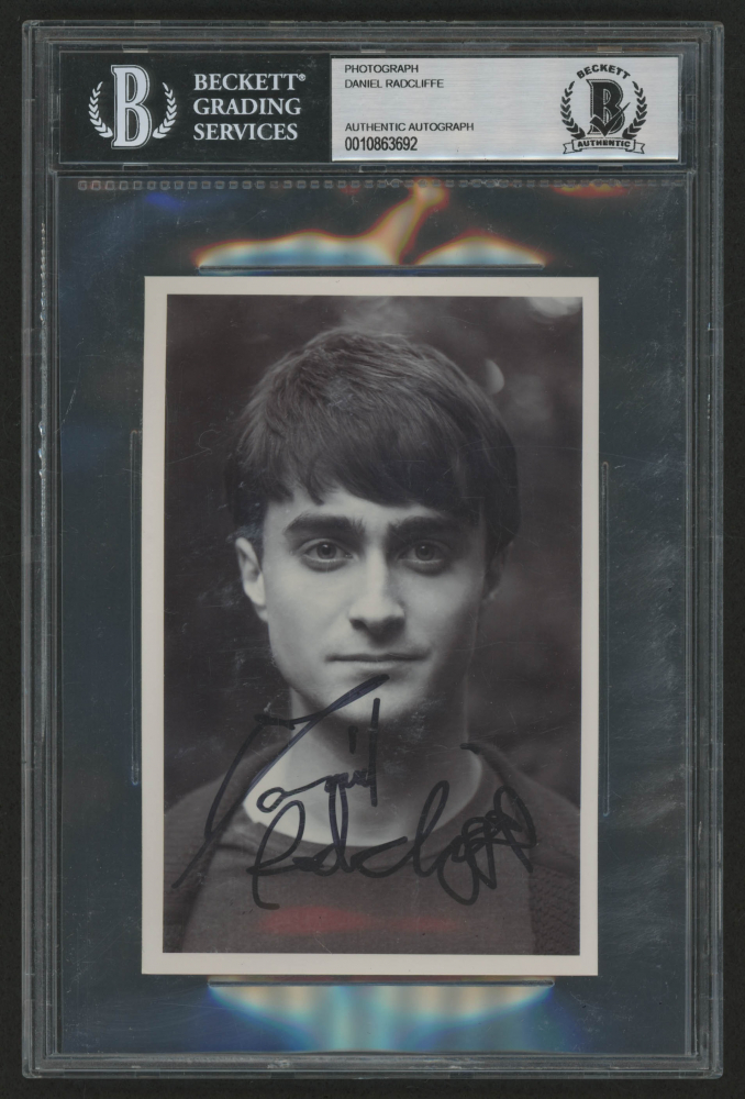 Daniel Radcliffe Signed 4x6 Photo (BGS Encapsulated) Pristine Auction