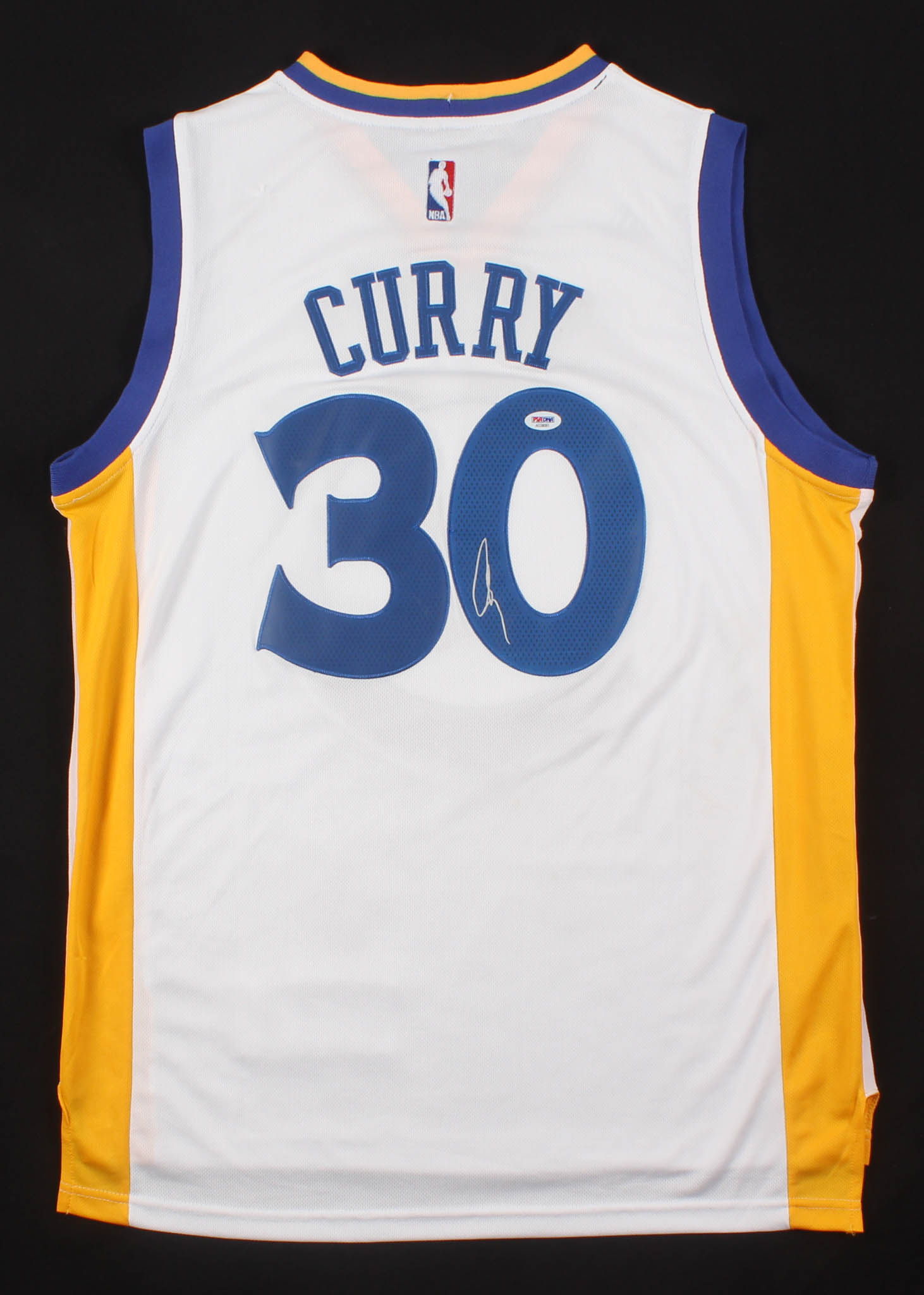 Stephen Curry Signed Golden State Warriors Jersey (PSA COA) at PristineAuction.com Stephen Curry Signed Golden State Warriors Jersey (PSA COA) at PristineAuction.com