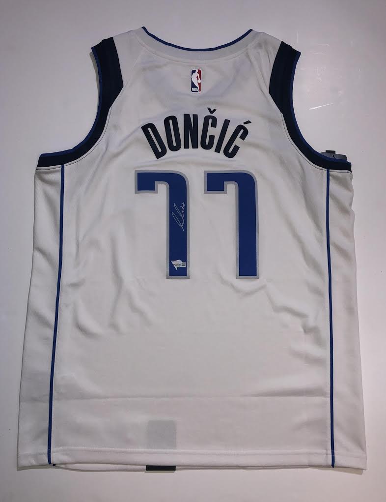 Game Day Legends Mystery Box 2019 NBA Finals Edition - Michael Jordan, Kobe Bryant, Stephen Curry (3x), Kevin Durant (3x) & More - Live Box Break #6/30 at PristineAuction.com Game Day Legends Mystery Box 2019 NBA Finals Edition - Michael Jordan, Kobe Bryant, Stephen Curry (3x), Kevin Durant (3x) & More - Live Box Break #6/30 at PristineAuction.com