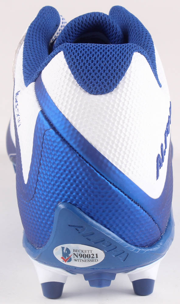 Amari Cooper Signed Team-Issued Nike Alpha Football Cleat (Beckett COA) at PristineAuction.com Amari Cooper Signed Team-Issued Nike Alpha Football Cleat (Beckett COA) at PristineAuction.com