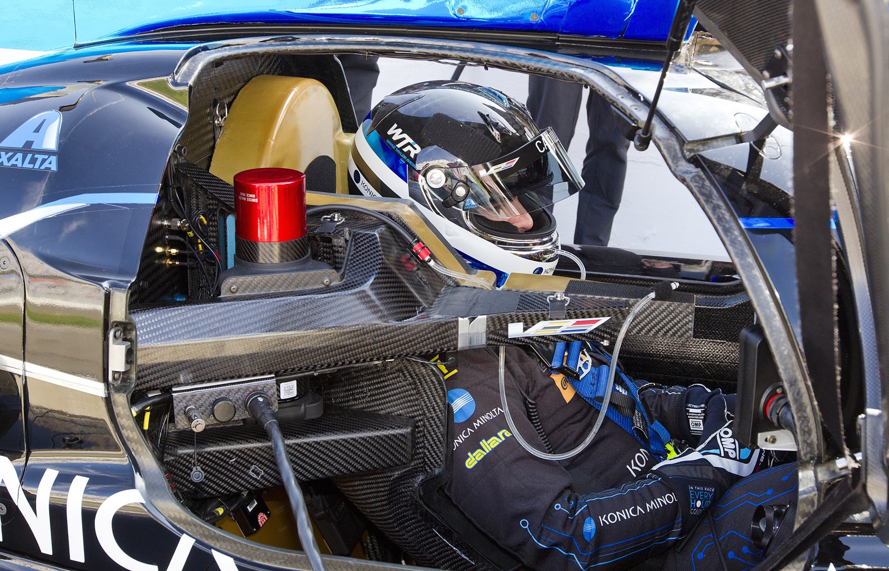 Jeff Gordon Signed NASCAR - 2017 24 Hours of Daytona Win - Exclusive Special Edition 1:3 Scale Mini-Helmet (Gordon Hologram) at PristineAuction.com Jeff Gordon Signed NASCAR - 2017 24 Hours of Daytona Win - Exclusive Special Edition 1:3 Scale Mini-Helmet (Gordon Hologram) at PristineAuction.com