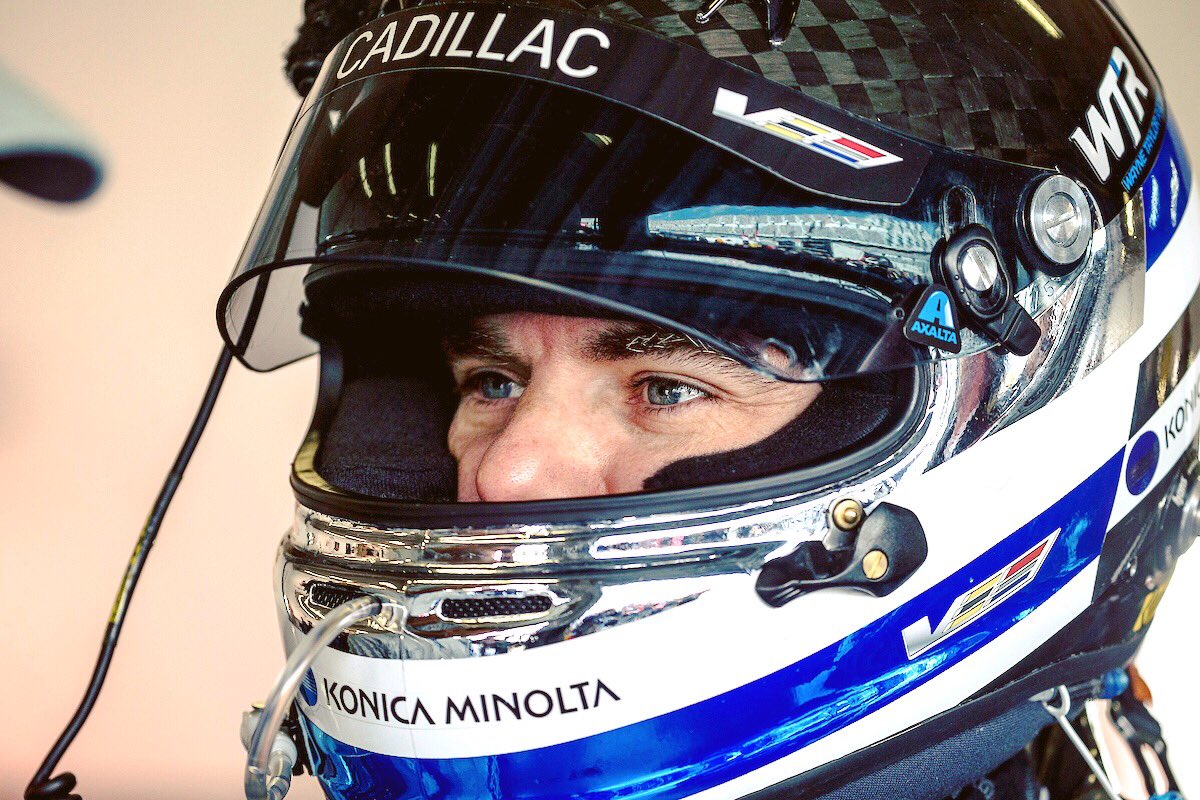 Jeff Gordon Signed NASCAR - 2017 24 Hours of Daytona Win - Exclusive Special Edition 1:3 Scale Mini-Helmet (Gordon Hologram) at PristineAuction.com Jeff Gordon Signed NASCAR - 2017 24 Hours of Daytona Win - Exclusive Special Edition 1:3 Scale Mini-Helmet (Gordon Hologram) at PristineAuction.com