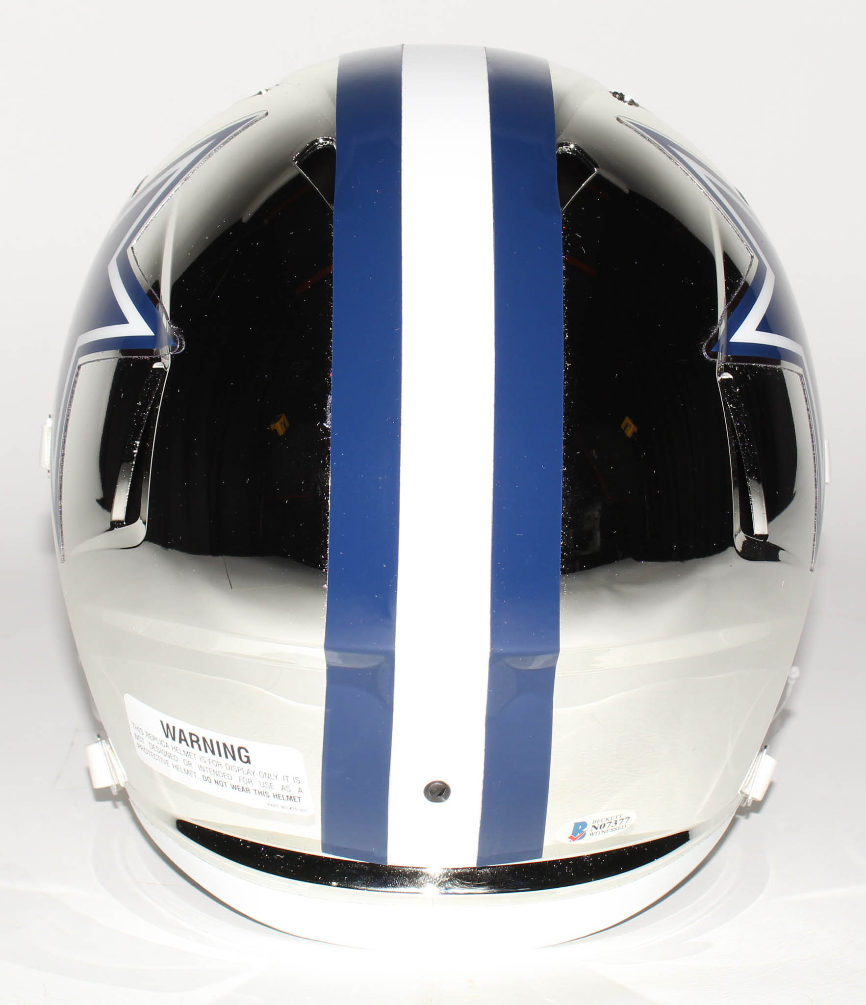 Leighton Vander Esch Signed Dallas Cowboys Full-Size Chrome Speed Helmet (Beckett) at PristineAuction.com Leighton Vander Esch Signed Dallas Cowboys Full-Size Chrome Speed Helmet (Beckett) at PristineAuction.com