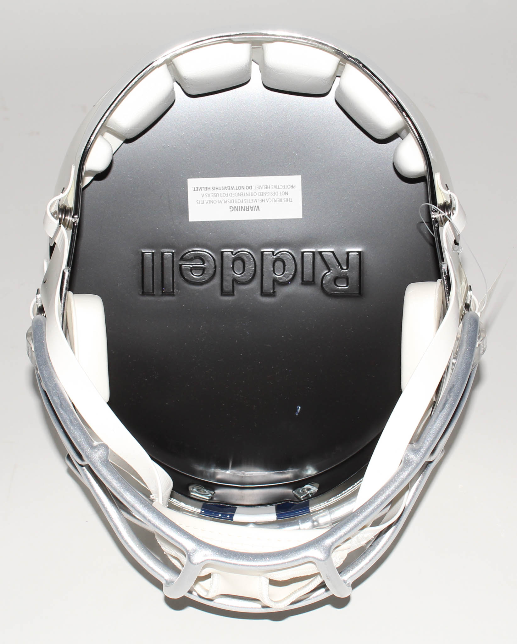 Leighton Vander Esch Signed Dallas Cowboys Full-Size Chrome Speed Helmet (Beckett) at PristineAuction.com Leighton Vander Esch Signed Dallas Cowboys Full-Size Chrome Speed Helmet (Beckett) at PristineAuction.com