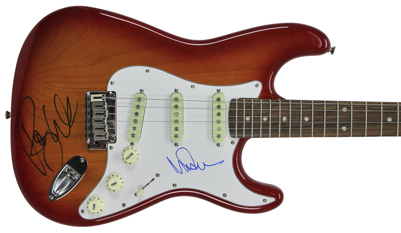 Roger Waters & Nick Mason Signed Fender Stratocaster Electric Guitar (PSA COA) at PristineAuction.com Roger Waters & Nick Mason Signed Fender Stratocaster Electric Guitar (PSA COA) at PristineAuction.com