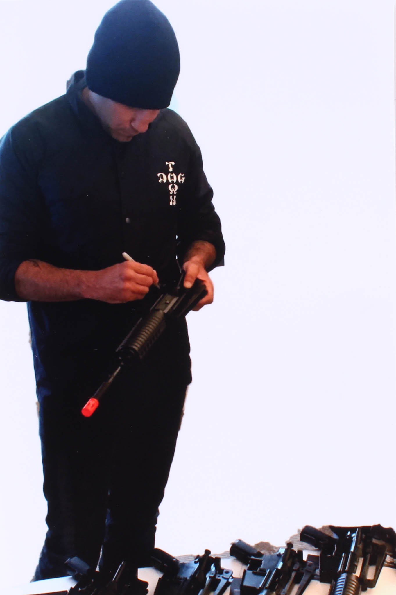 Jon Bernthal Signed Full-Size "Punisher" Replica Assault Rifle Airsoft Gun with Hand-Drawn Punisher Skull (JSA Hologram) at PristineAuction.com Jon Bernthal Signed Full-Size "Punisher" Replica Assault Rifle Airsoft Gun with Hand-Drawn Punisher Skull (JSA Hologram) at PristineAuction.com