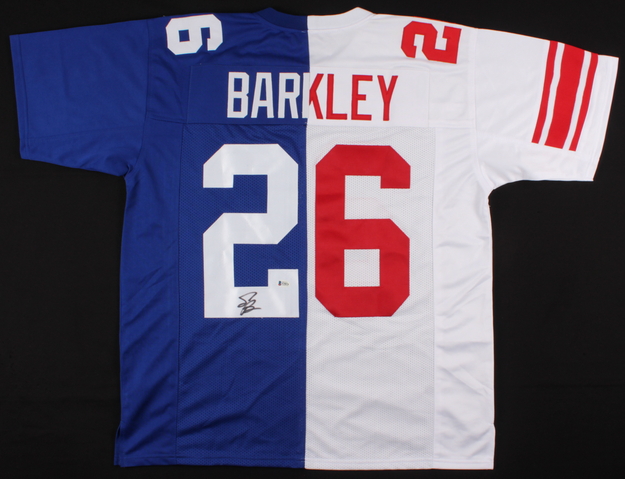 Saquon Barkley Signed New York Giants Home / Away Split Jersey (Beckett COA) at PristineAuction.com Saquon Barkley Signed New York Giants Home / Away Split Jersey (Beckett COA) at PristineAuction.com