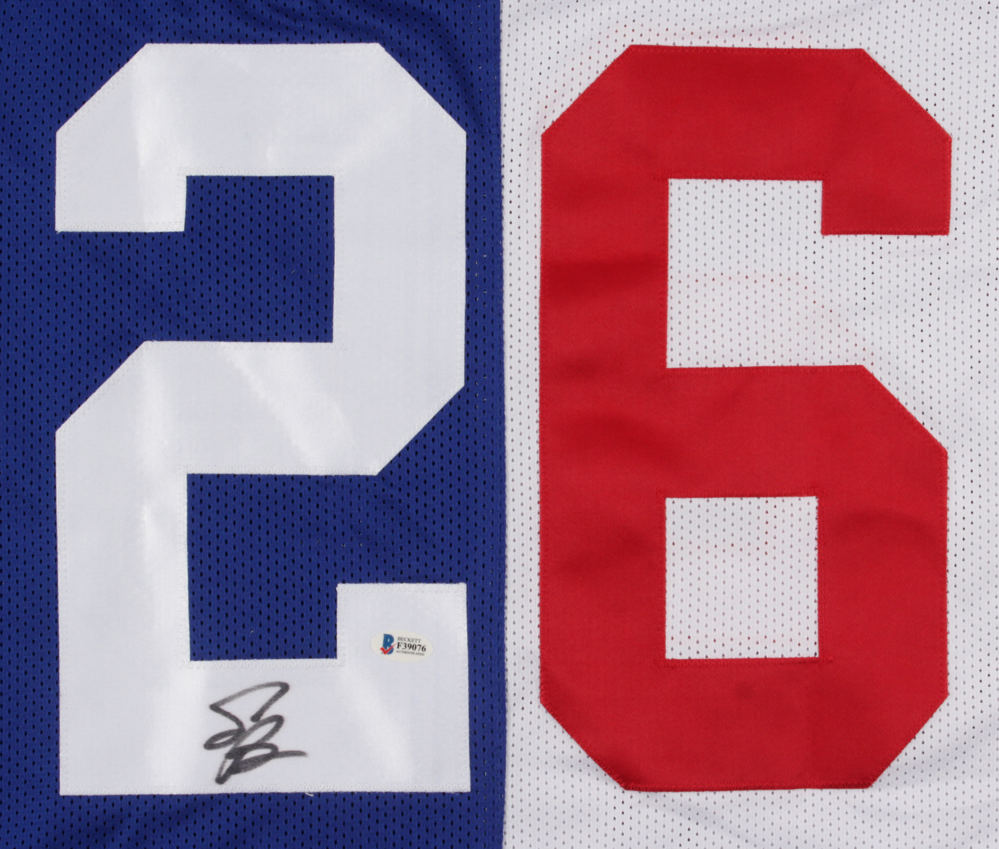 Saquon Barkley Signed New York Giants Home / Away Split Jersey (Beckett COA) at PristineAuction.com Saquon Barkley Signed New York Giants Home / Away Split Jersey (Beckett COA) at PristineAuction.com
