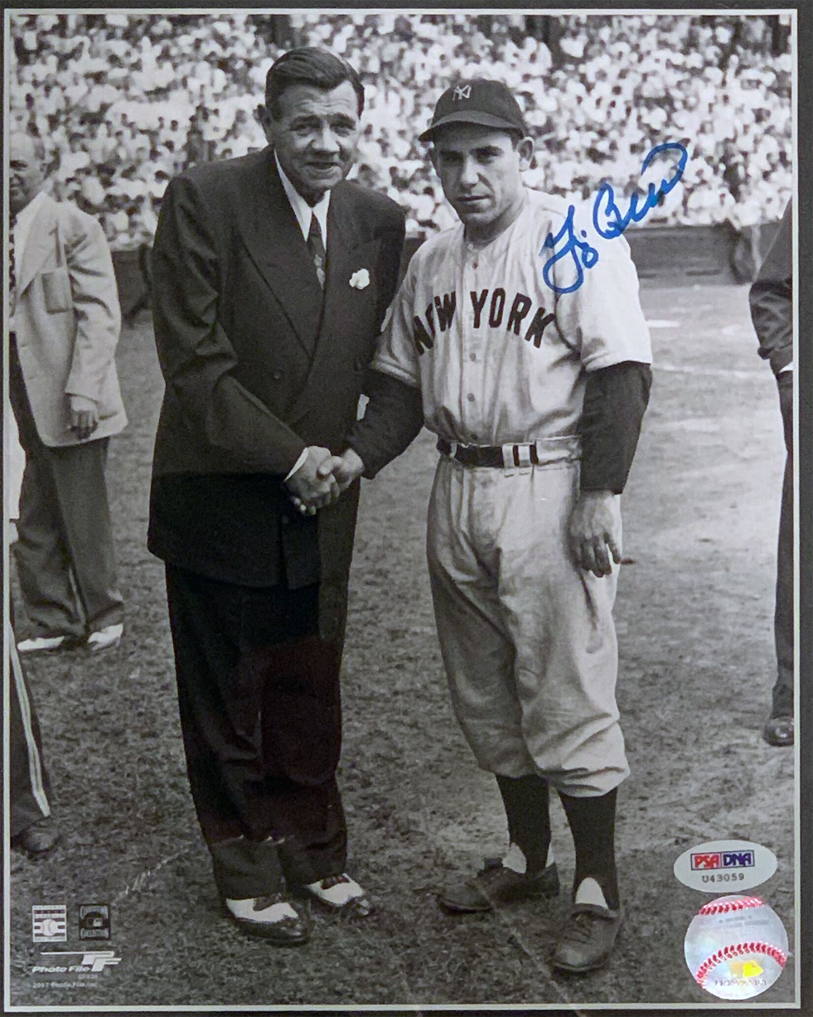 "Baseball Legends" 30.5x30.5 Custom Framed Photo Display Signed by (6) with Mickey Mantle, Joe DiMaggio, Yogi Berra, Whitey Ford, Derek Jeter & Mariano Rivera (JSA LOA & Steiner Hologram) at PristineAuction.com "Baseball Legends" 30.5x30.5 Custom Framed Photo Display Signed by (6) with Mickey Mantle, Joe DiMaggio, Yogi Berra, Whitey Ford, Derek Jeter & Mariano Rivera (JSA LOA & Steiner Hologram) at PristineAuction.com