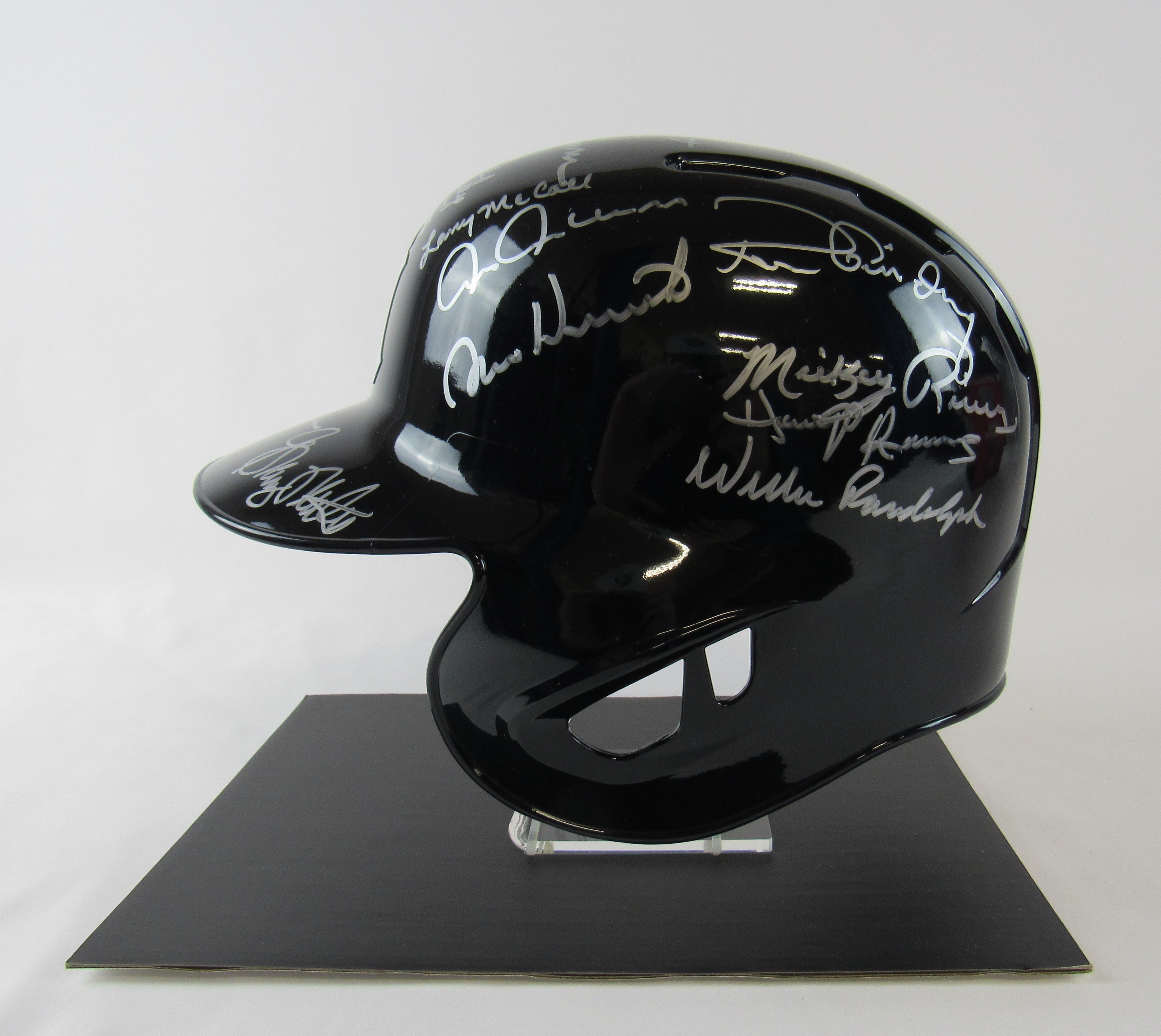 1978 New York Yankees Full-Size Batting Helmet Team-Signed by (21) with Reggie Jackson, Goose Gossage, Roy White, Ron Davis (JSA Hologram) at PristineAuction.com 1978 New York Yankees Full-Size Batting Helmet Team-Signed by (21) with Reggie Jackson, Goose Gossage, Roy White, Ron Davis (JSA Hologram) at PristineAuction.com